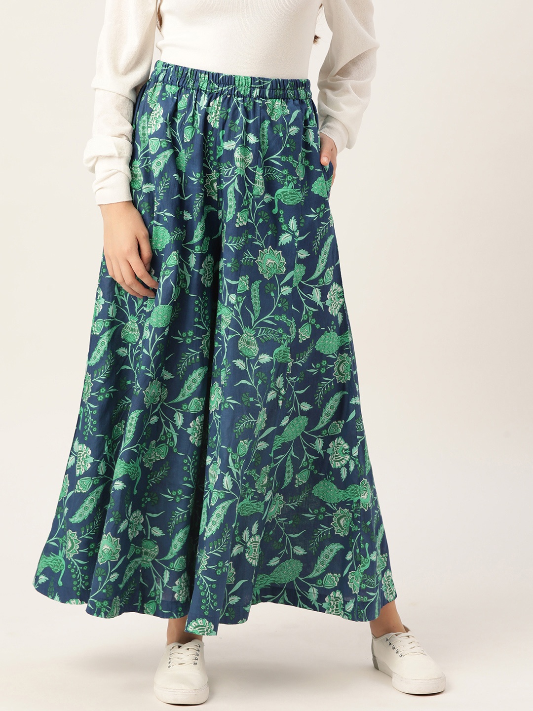 

Sangria Women Navy Blue & Green Ethnic Motifs Printed Flared Palazzos