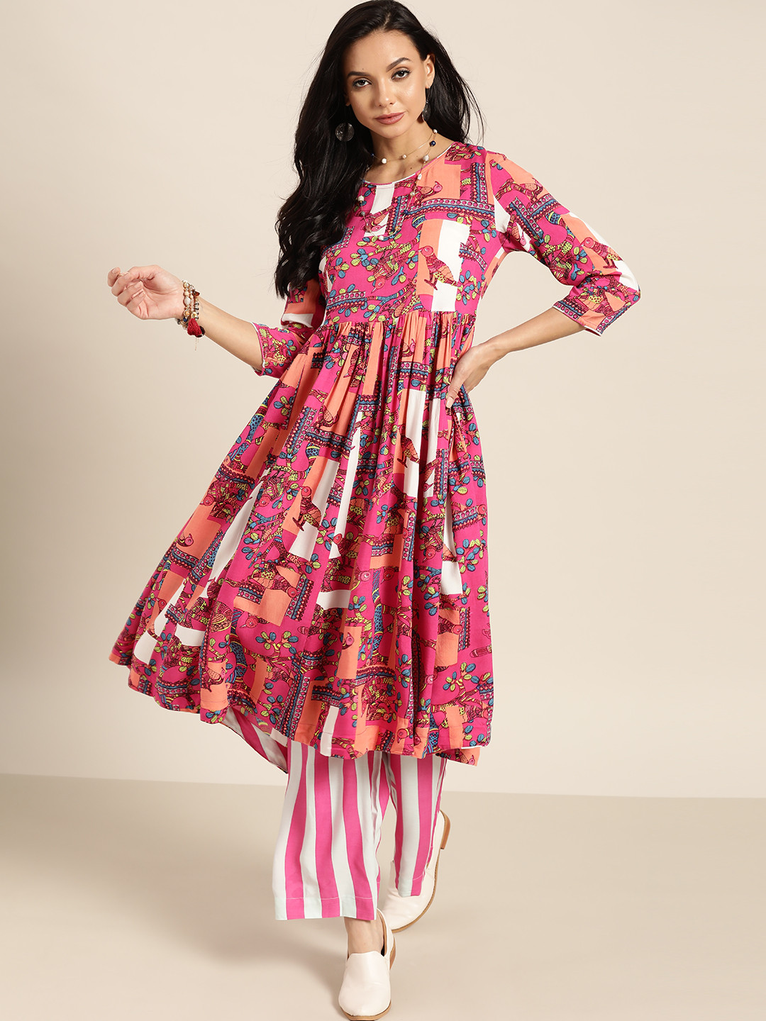 

Sangria Women Pink & White Ethnic Motifs Printed Pleated Kurta with Palazzos