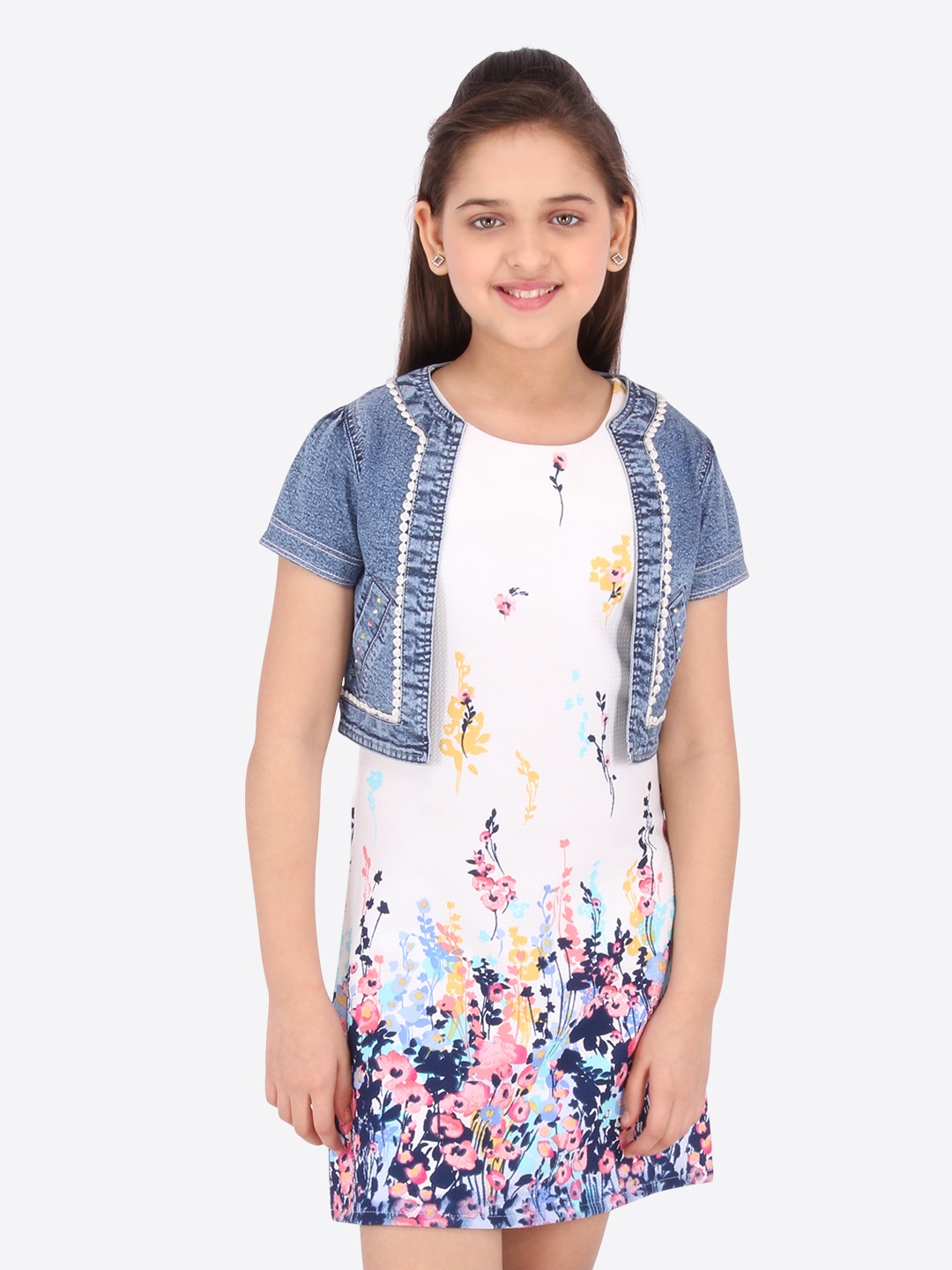 

CUTECUMBER Girls White Printed Sheath Dress With Shrug