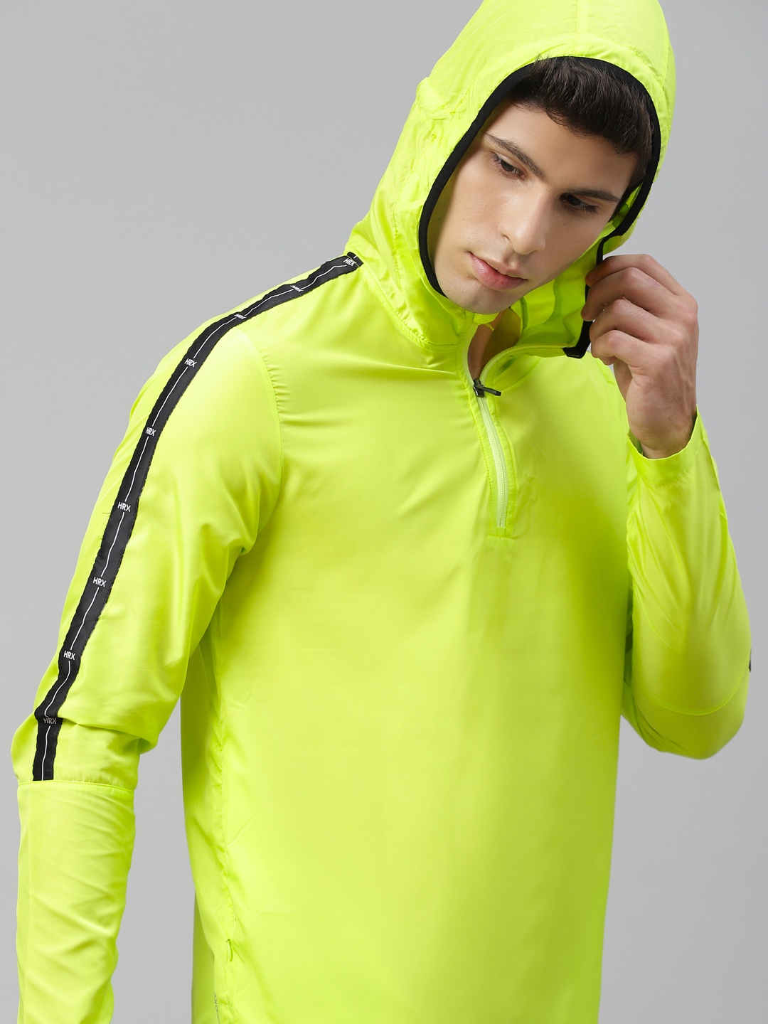 

HRX By Hrithik Roshan Men Lime Bird Solid Packable Rapid-Dry Antimicrobial Running Jackets, Lime green