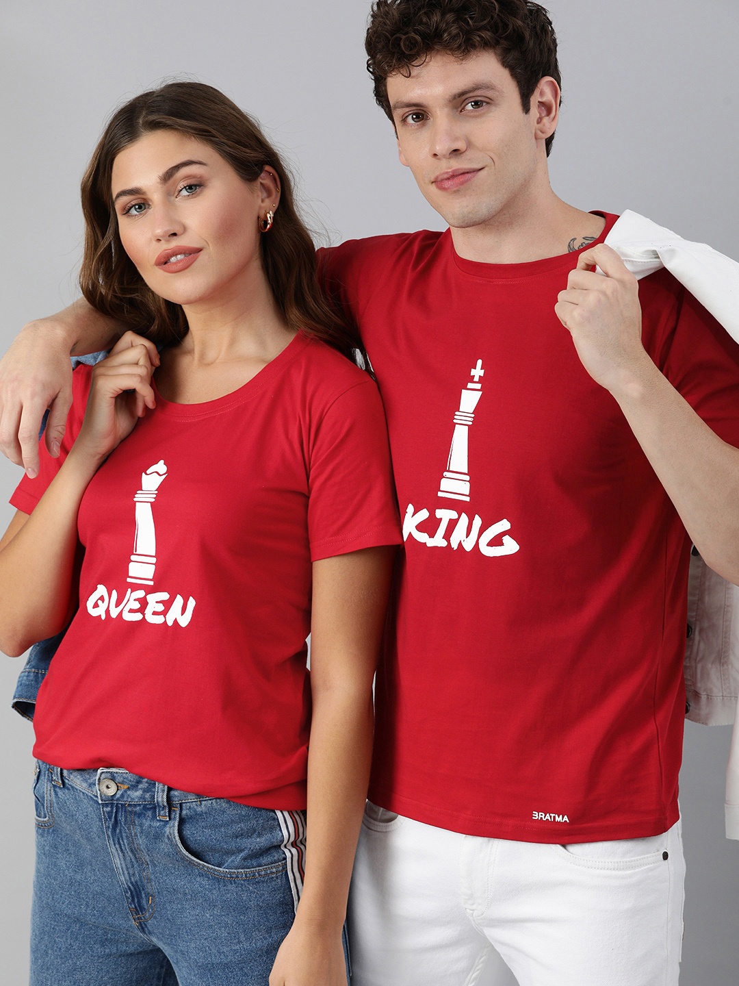 

BRATMA Men Red Off-White Typography Print Round Neck Pure Cotton T-shirt