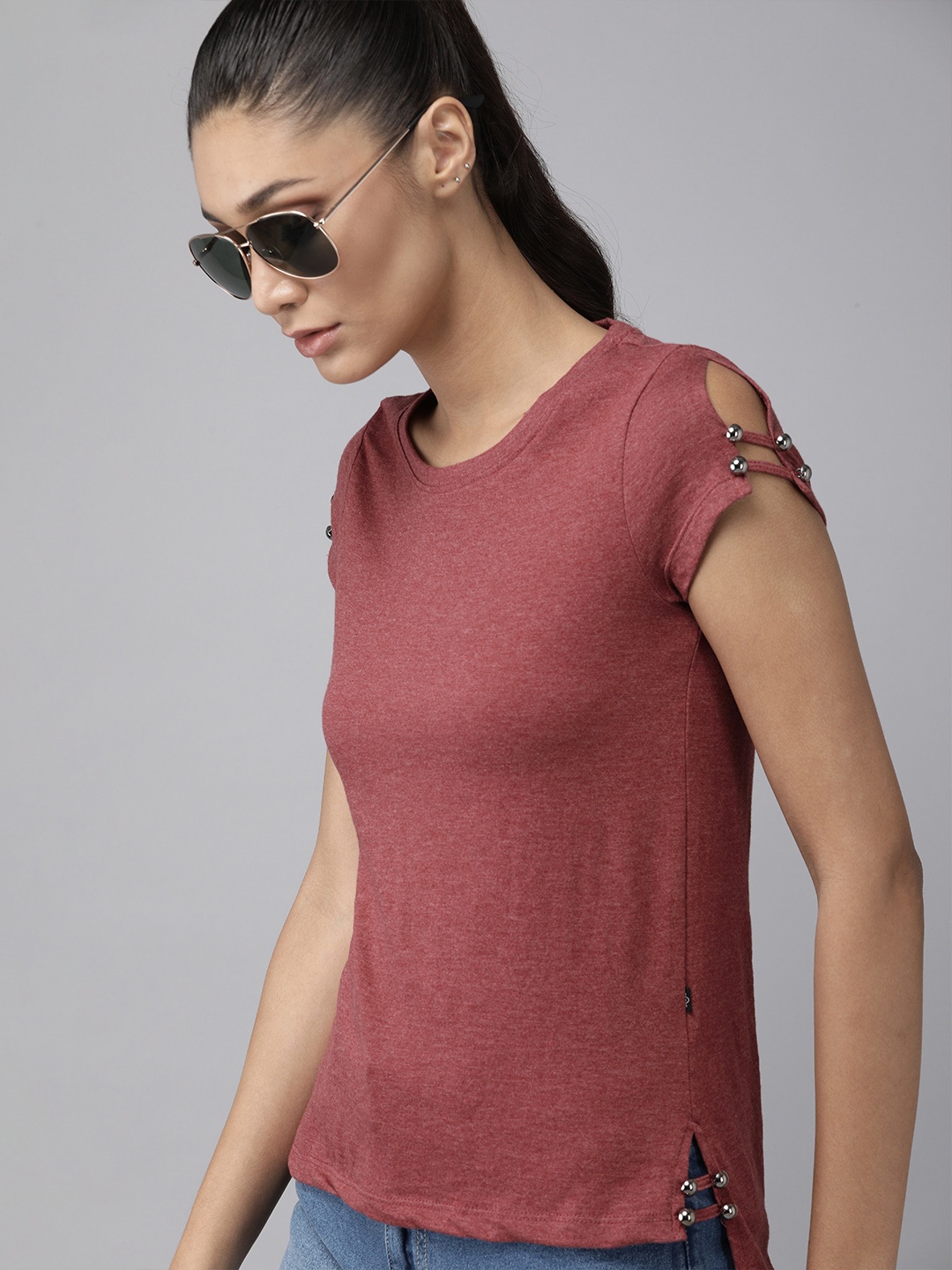 

The Roadster Lifestyle Co Red Melange Effect High-Low Top