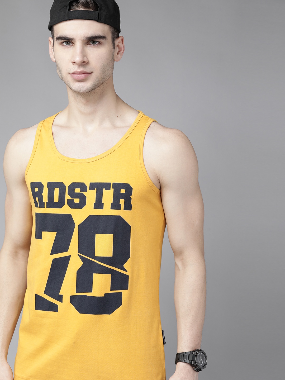 

The Roadster Lifestyle Co Men Mustard Yellow & Navy Blue Pure Cotton Brand Logo Printed T-shirt