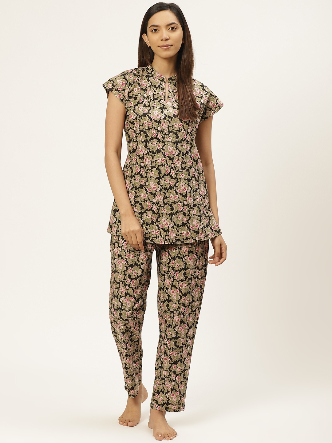 

Prakrti Women Black & Green Printed Night suit