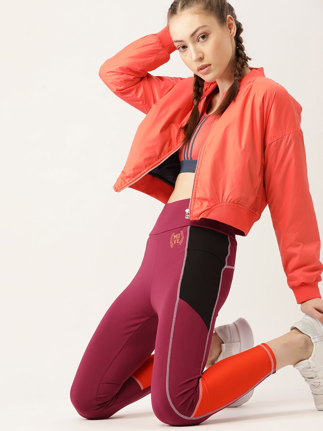 

DressBerry Women Magenta & Black Colorblocked Tights