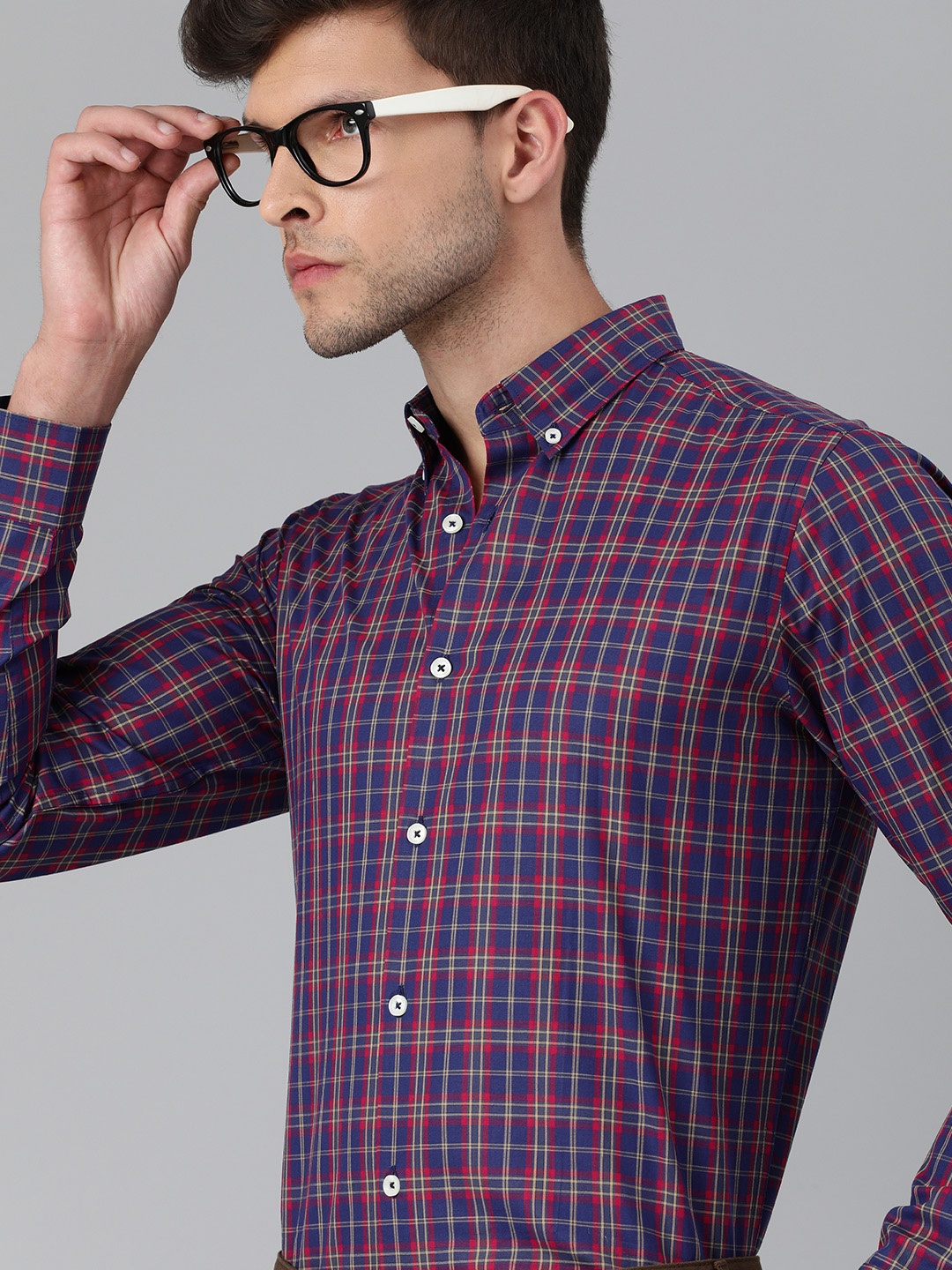 

THE BEAR HOUSE Men Navy Blue & Red Slim Fit Checked Giza Cotton Formal Shirt