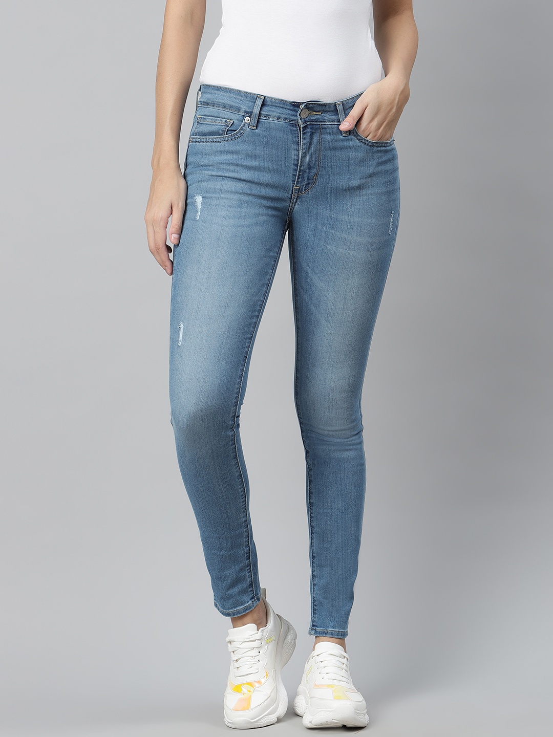 

Levis Women Blue Skinny Fit Mid-Rise Low Distress Jeans