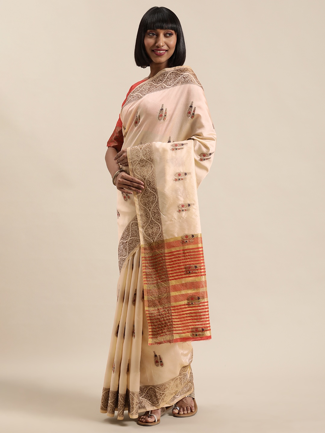 

Shaily Cream-Coloured & Gold-Toned Silk Blend Woven Design Saree