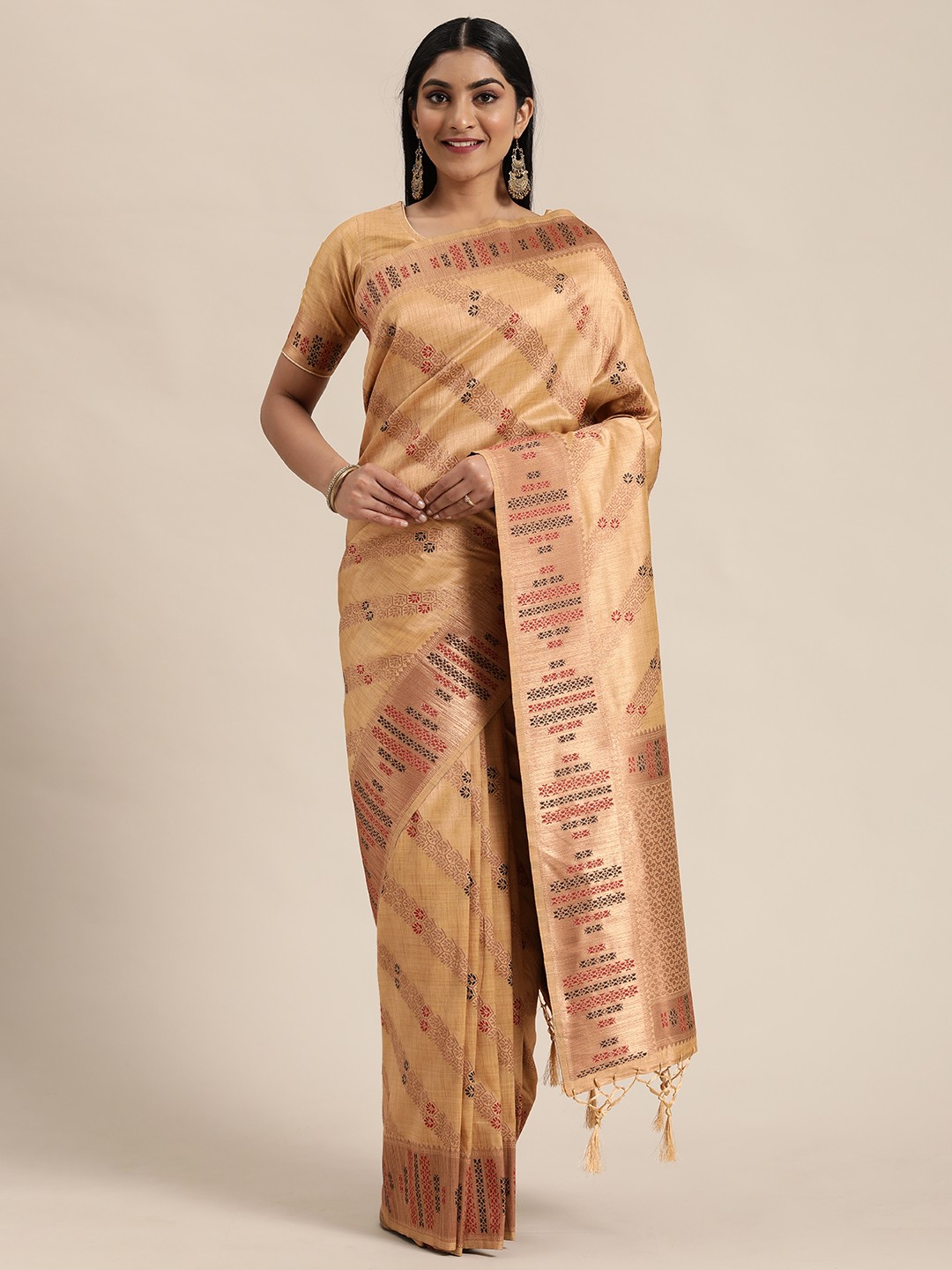 

flaher Beige & Gold-Toned Woven Design Banarasi Saree