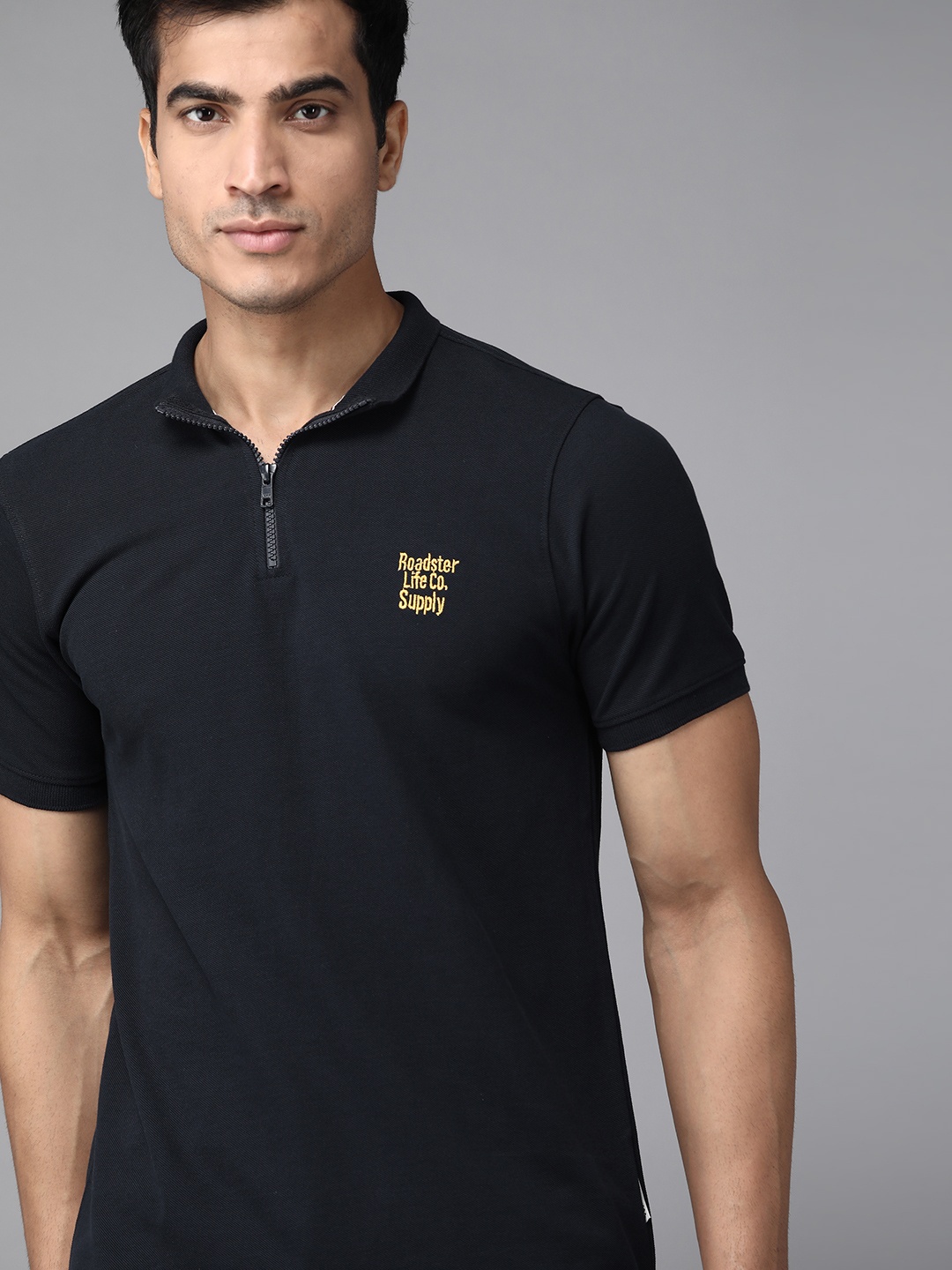 

The Roadster Lifestyle Co Men Navy Blue Solid Mock Collar Pure Cotton T-shirt