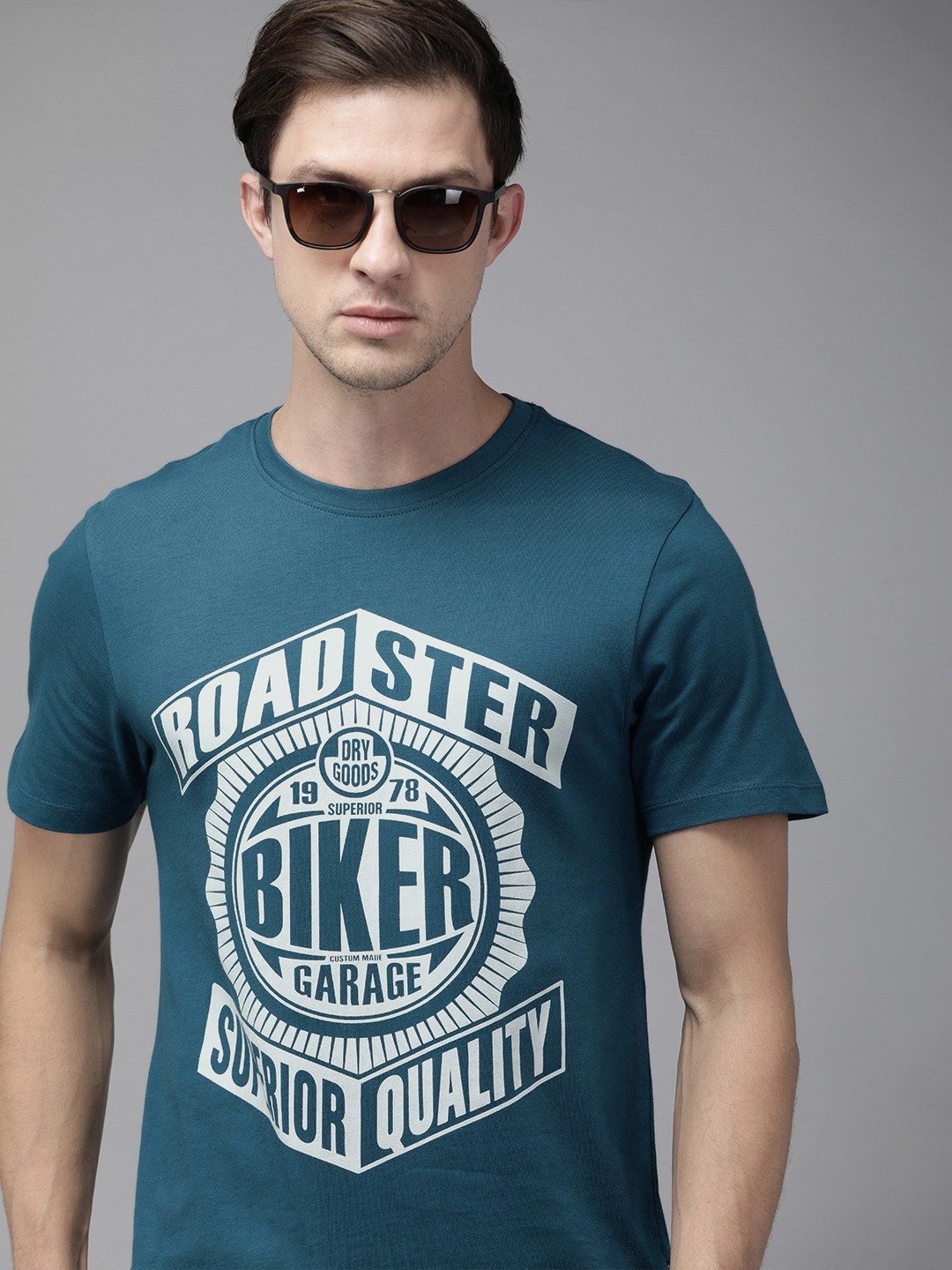 

The Roadster Lifestyle Co Men Teal Blue White Cotton Biker Brand Logo Printed Pure Cotton T-shirt