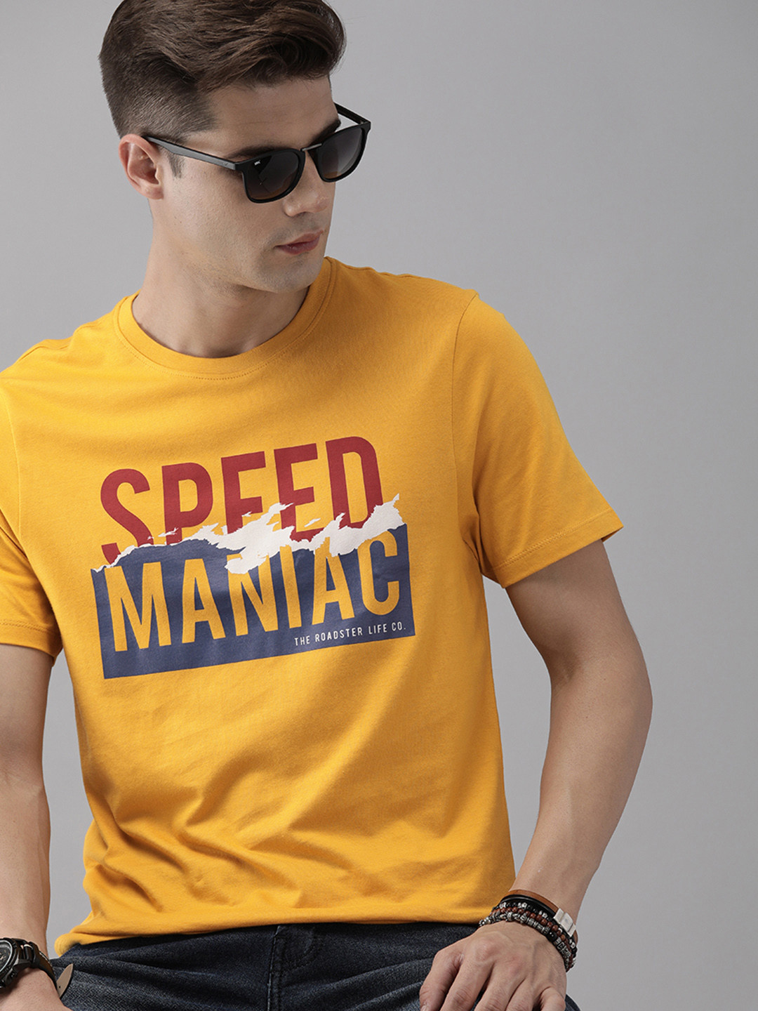 

The Roadster Lifestyle Co Men Yellow Typography Printed T-shirt