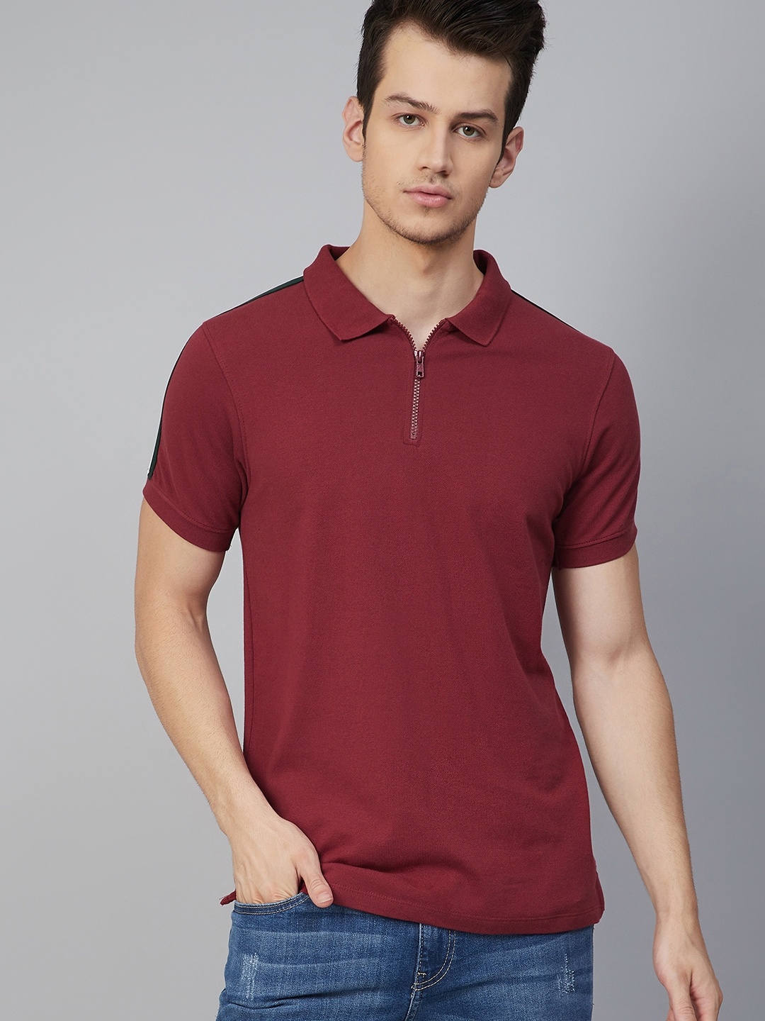 

The Roadster Lifestyle Co Men Maroon Solid Spread Collar T-shirt