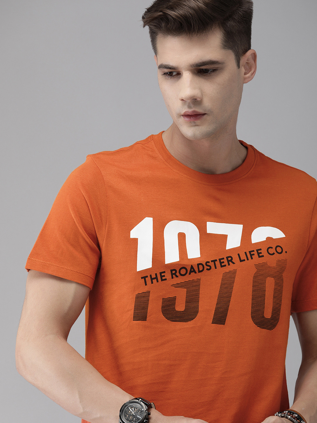 

The Roadster Lifestyle Co Men Orange Typography Printed Pure Cotton T-shirt