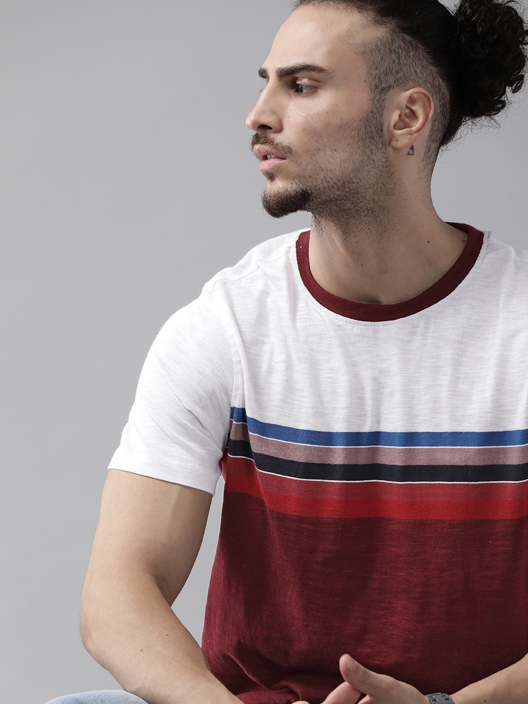 

The Roadster Lifestyle Co Men Maroon White Pure Cotton Colourblocked Pure Cotton T-shirt