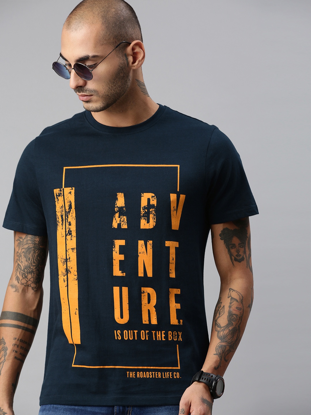 

Roadster Men Navy Blue Typography Printed Pure Cotton T-shirt