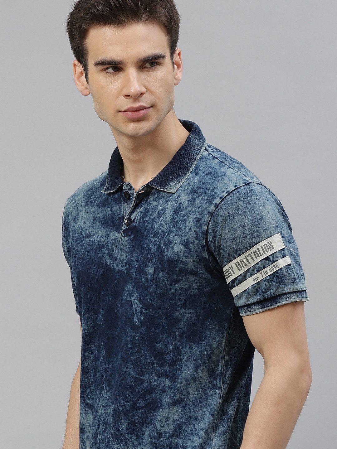 

The Roadster Lifestyle Co Men Navy Blue Pure Cotton Dyed Polo Collar T-shirt