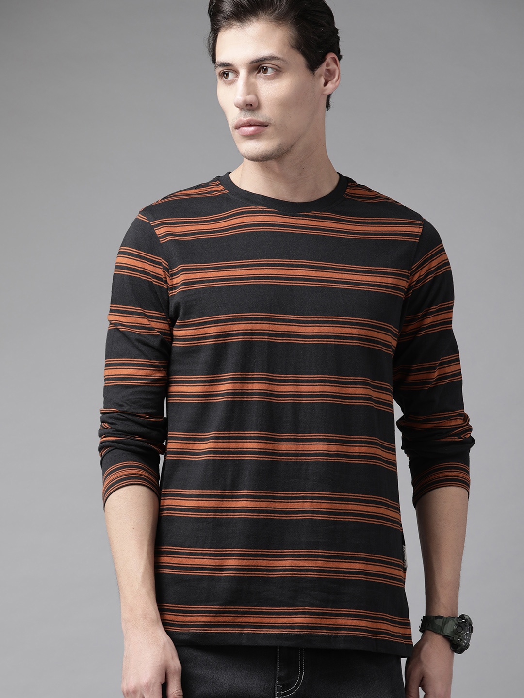 

The Roadster Lifestyle Co Men Rust Brown & Black Striped Pure Cotton T-shirt