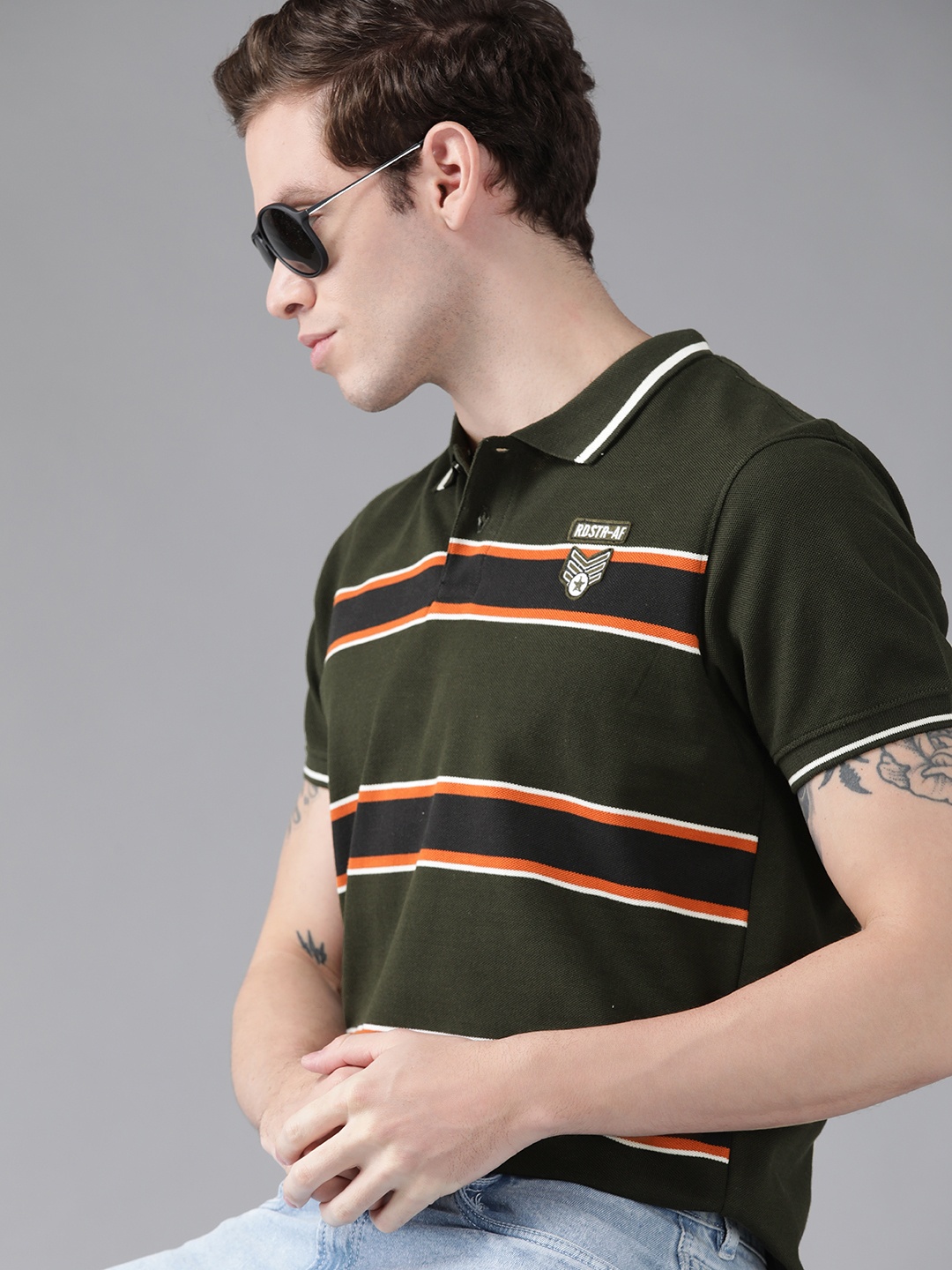 

Roadster Men Olive Green & White Striped Polo Collar Pure Cotton T-shirt