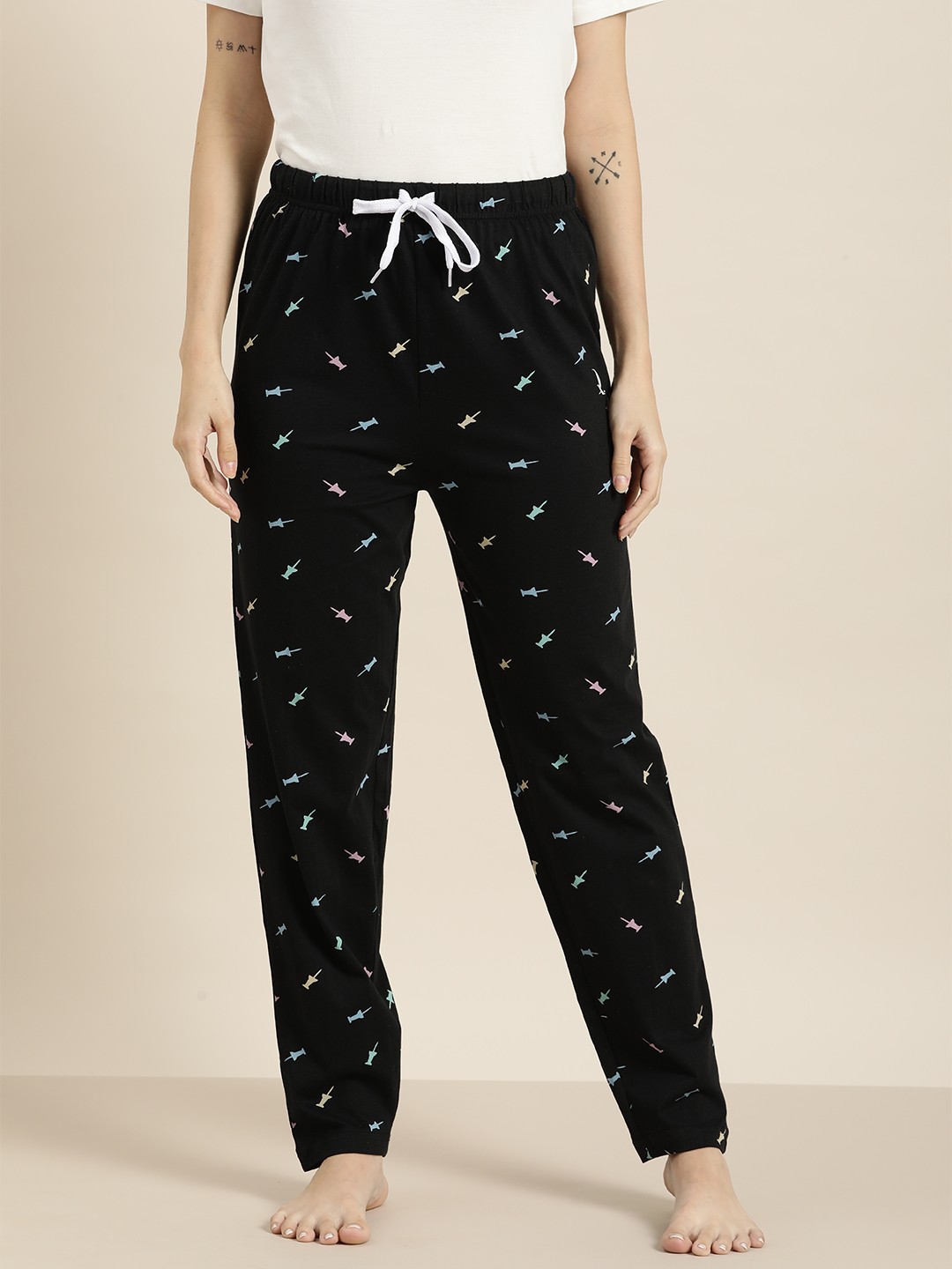

QUARANTINE Women Black & Green Printed Pure Cotton Lounge Pants