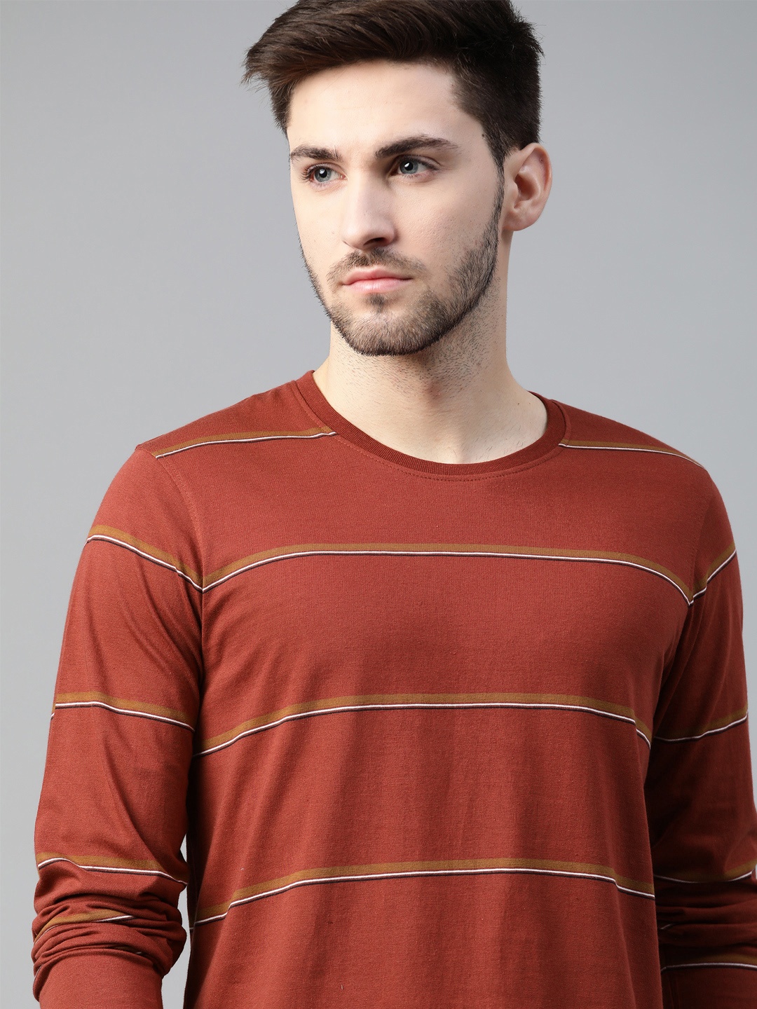 

The Roadster Lifestyle Co Men Maroon White Striped Pure Cotton T-shirt