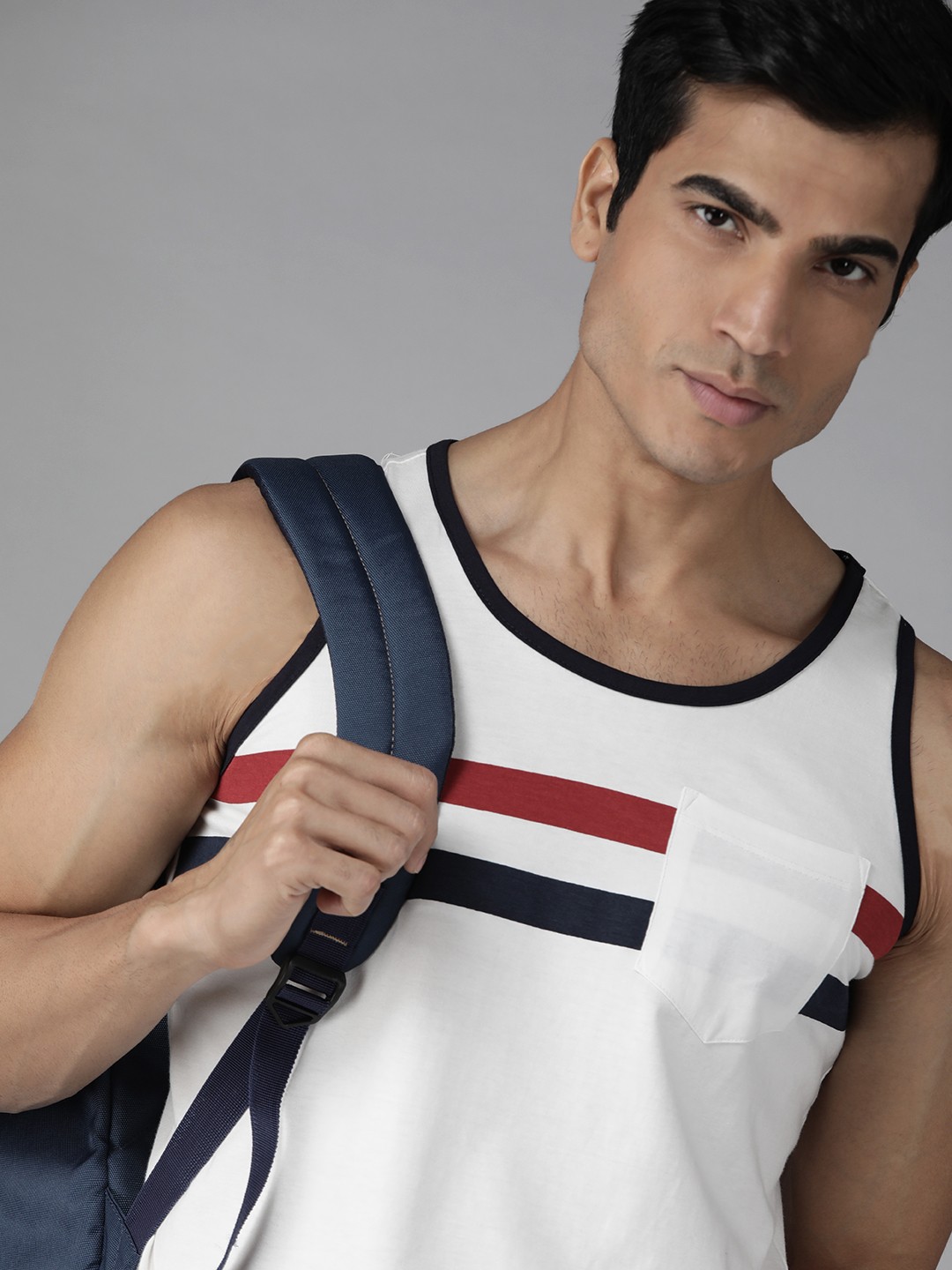 

The Roadster Lifestyle Co Men White & Navy Blue Striped Pure Cotton Round Neck T-shirt