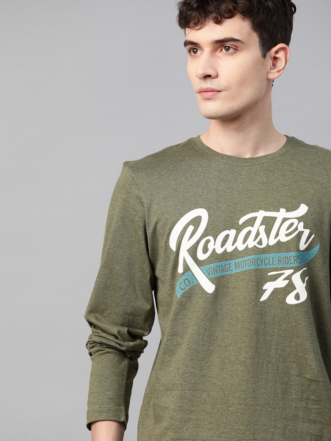 

The Roadster Lifestyle Co Men Olive Green White Brand Logo Printed Pure Cotton T-shirt