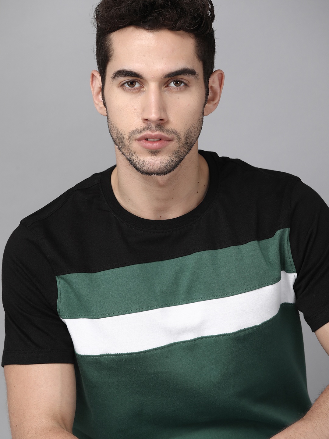 

The Roadster Lifestyle Co Men Green Black Pure Cotton Striped Round Neck Pure Cotton T-shirt