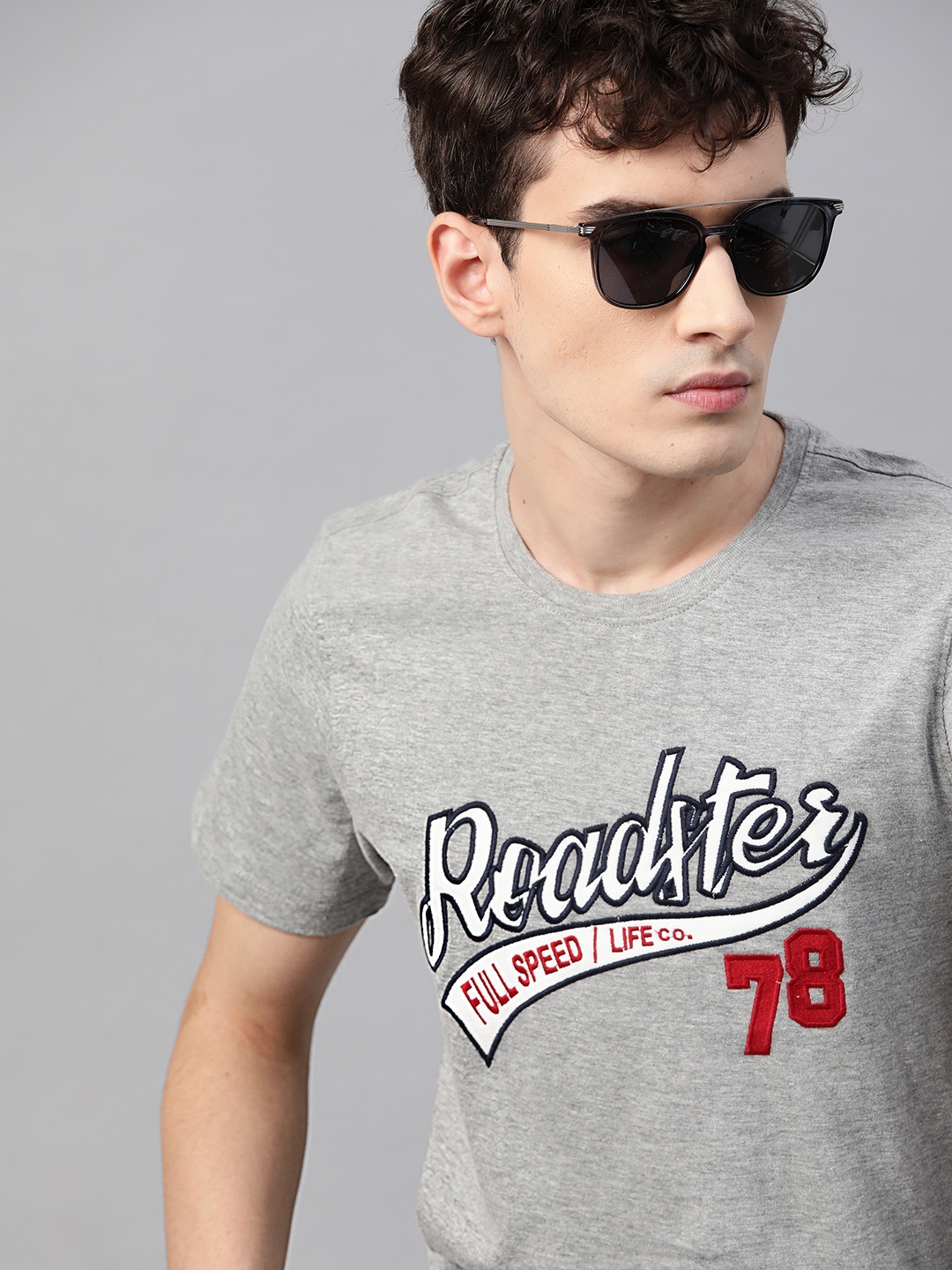 

The Roadster Lifestyle Co Men Grey Melange Brand Logo Cotton Applique T-shirt