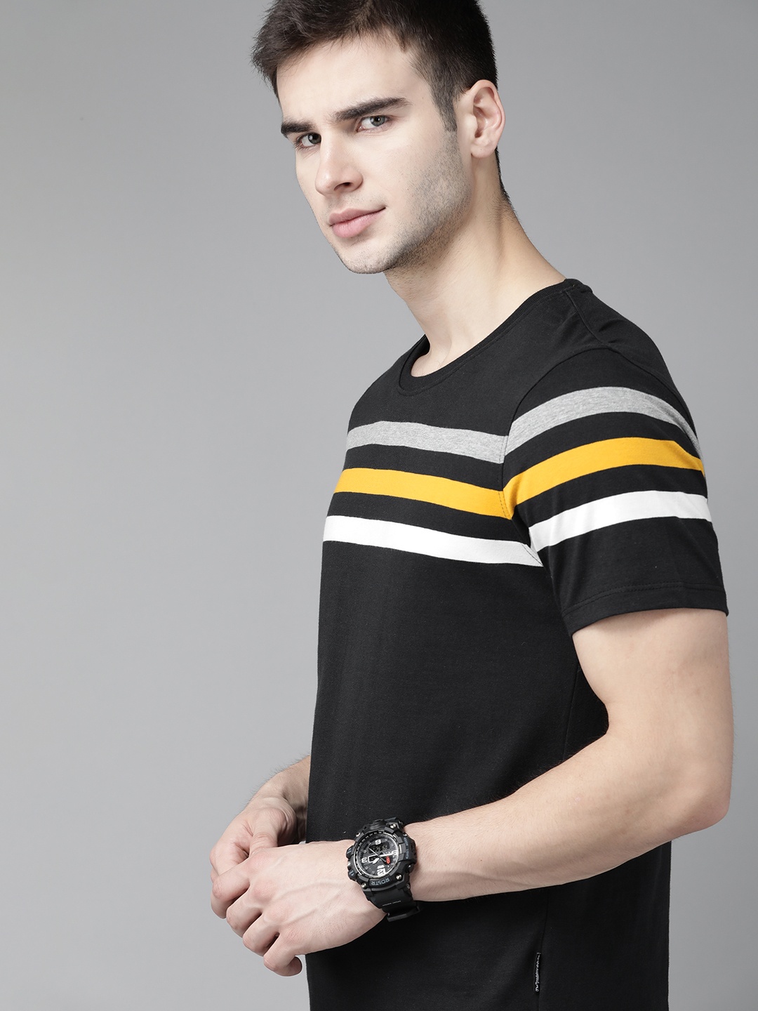 

The Roadster Lifestyle Co Men Black Yellow Striped Round Neck Pure Cotton T-shirt