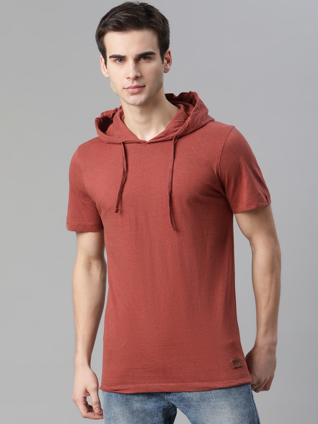 

The Roadster Lifestyle Co Men Rust Brown Pure Cotton Solid Hood T-shirt
