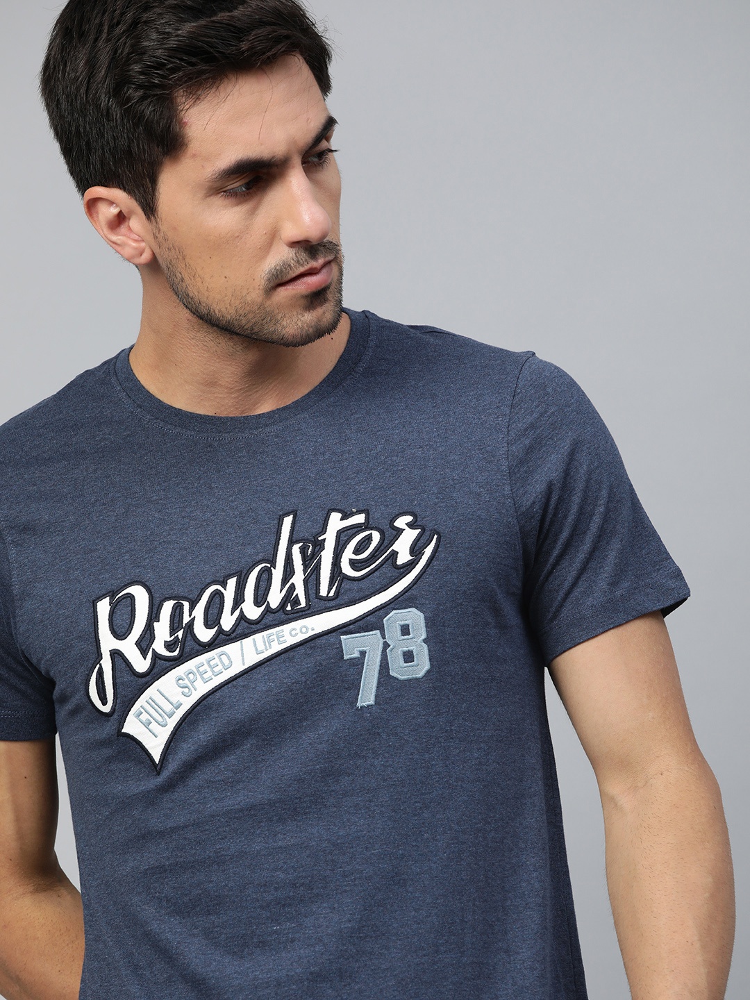 

The Roadster Lifestyle Co Men Blue Brand Logo Printed Pure Cotton T-shirt