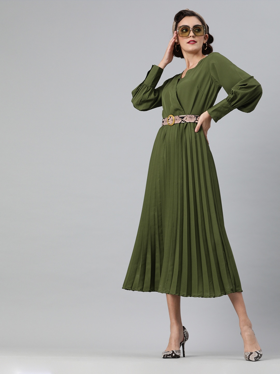 

plusS Women Olive Green Solid Accordion Pleated Wrap Dress