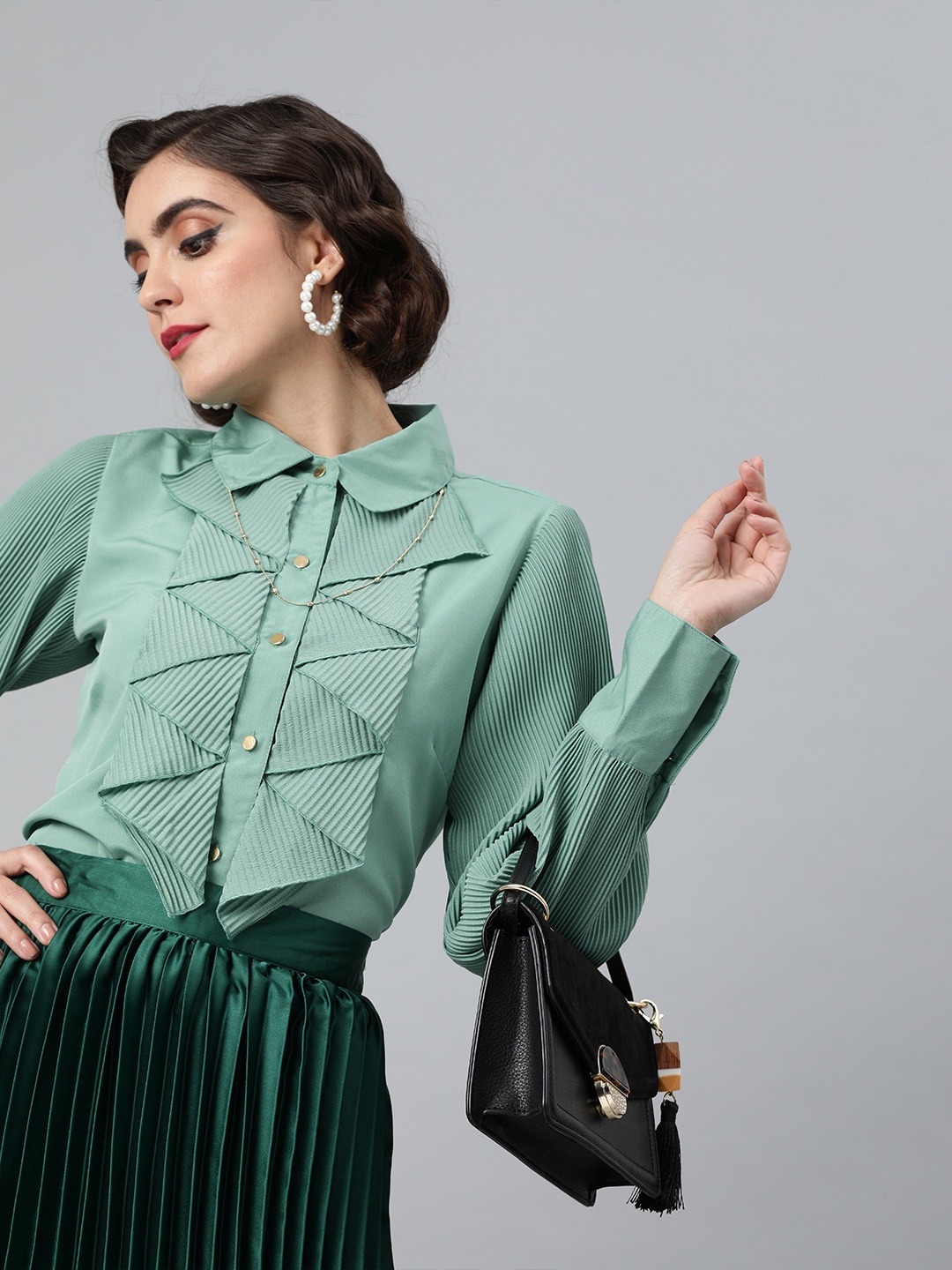 

plusS Women Sea Green Regular Fit Solid Casual Shirt