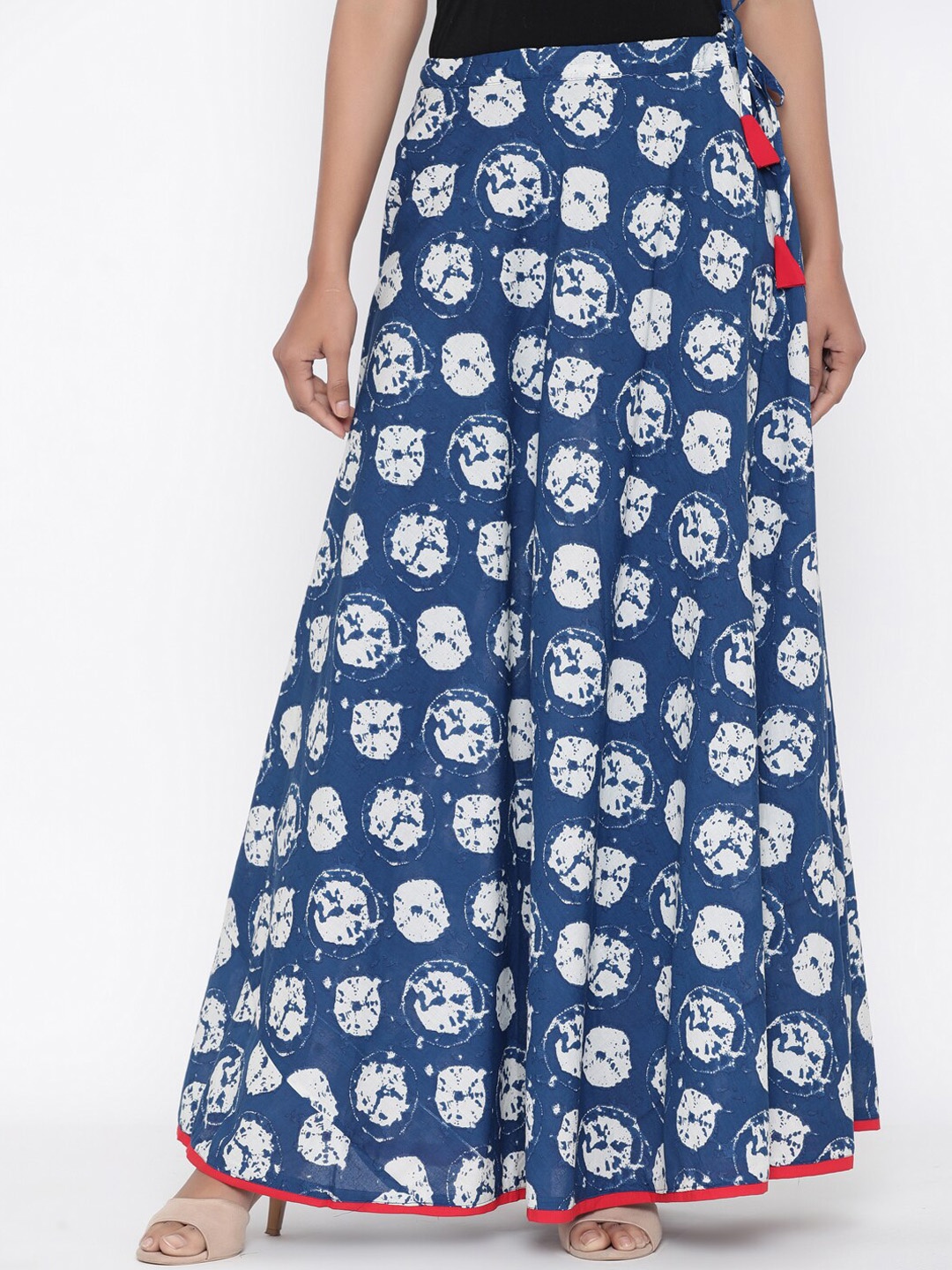 

SOUNDARYA Women Blue & White Printed Maxi Wrap Skirt