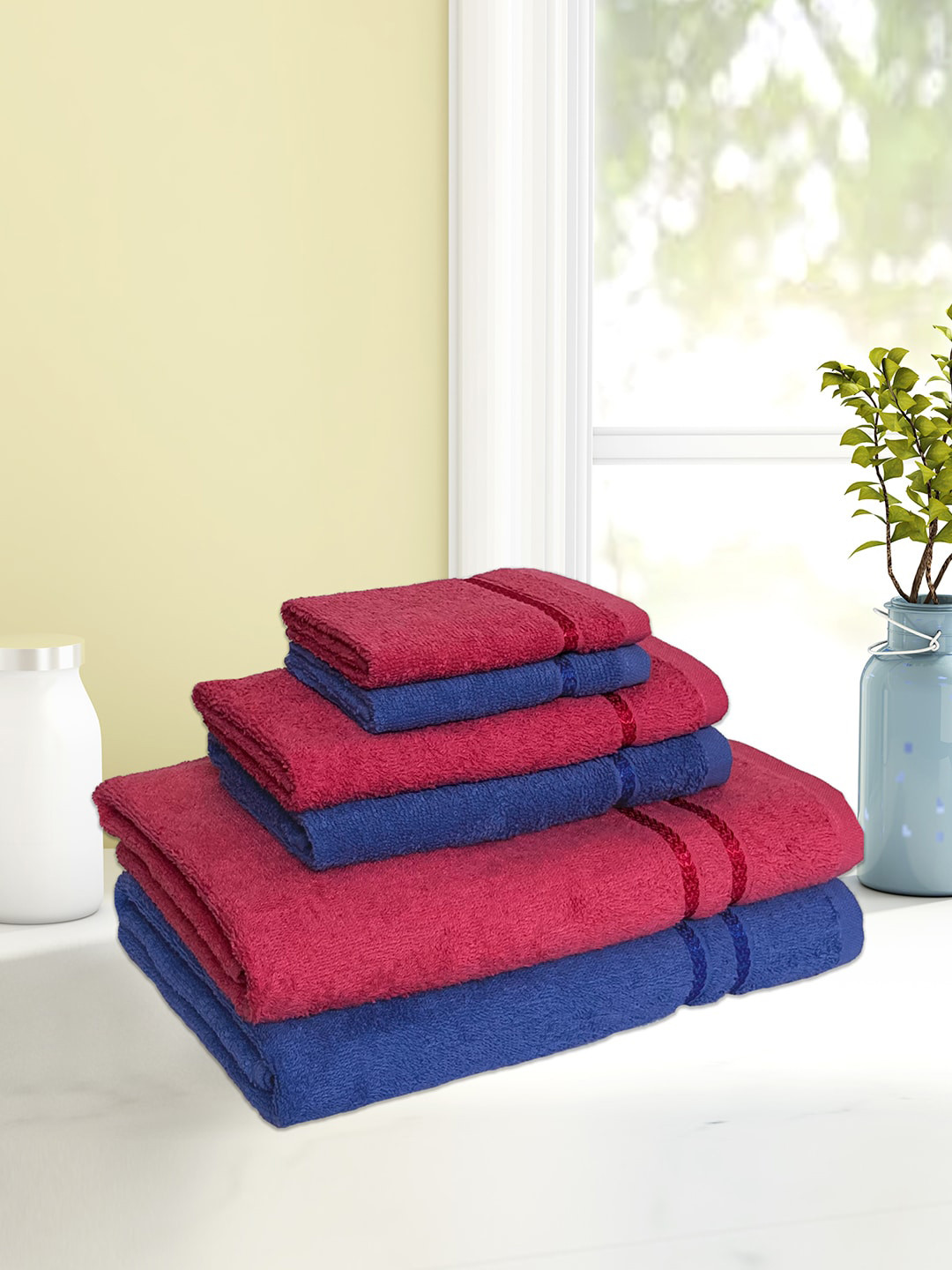 

CORE Designed by SPACES Set of 6 Solid 380 GSM Towel Set, Red