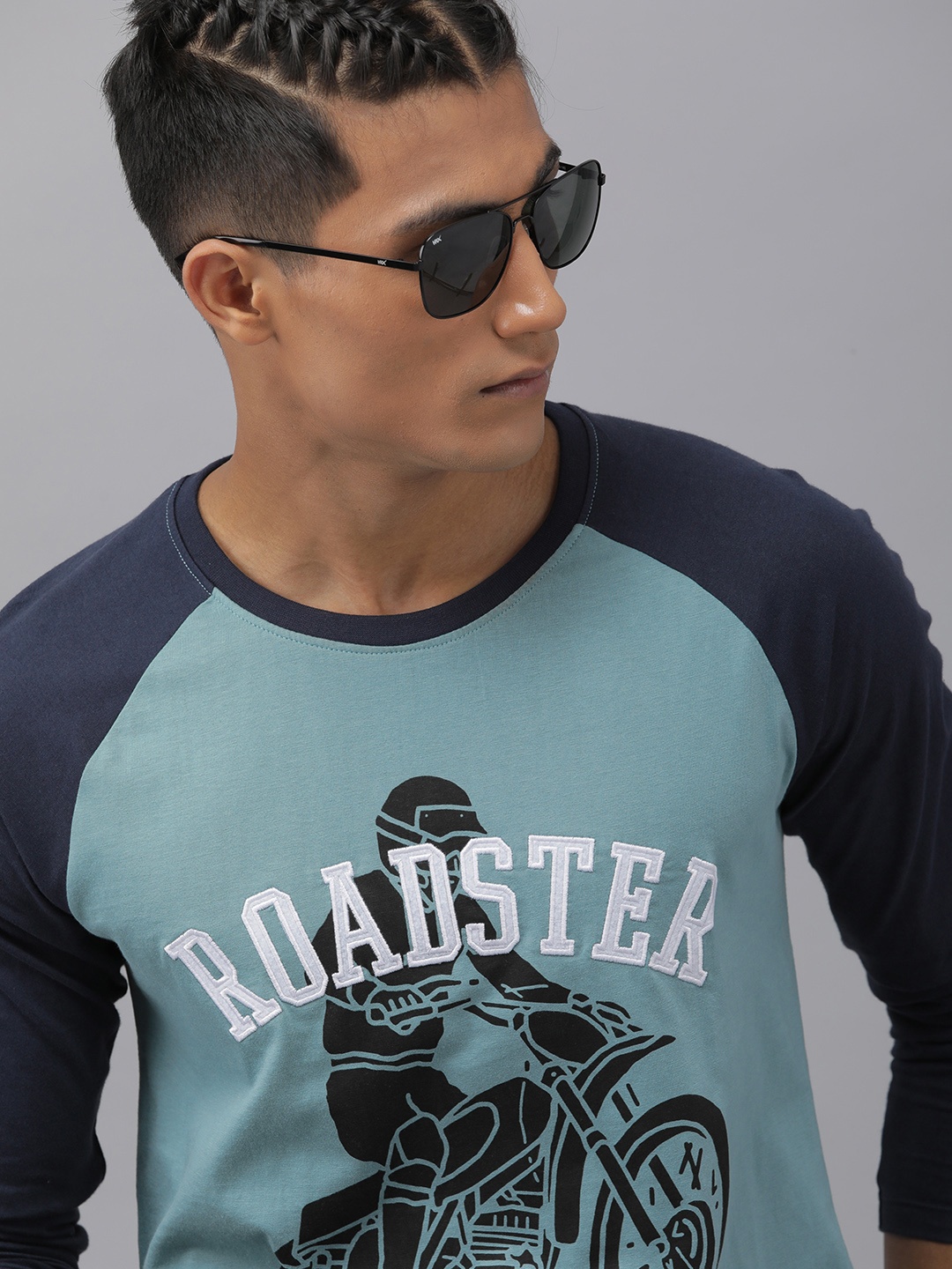 

The Roadster Lifestyle Co Men Turquoise Blue Biker Printed Raglan Sleeves T-shirt