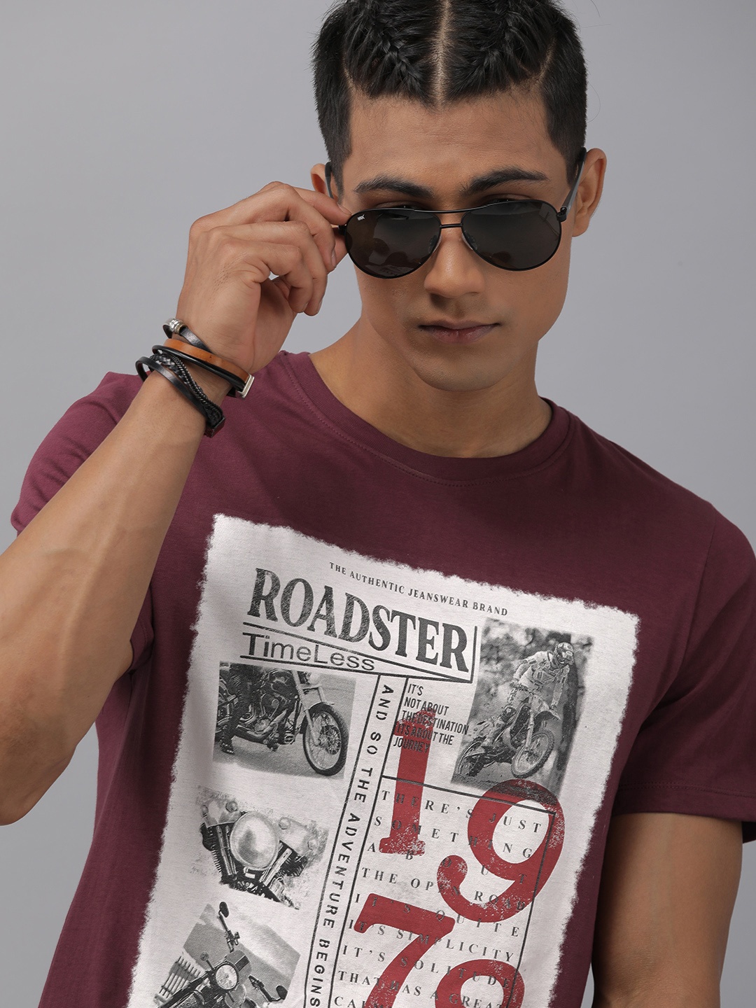 

The Roadster Lifestyle Co Men Red Typography Printed T-shirt