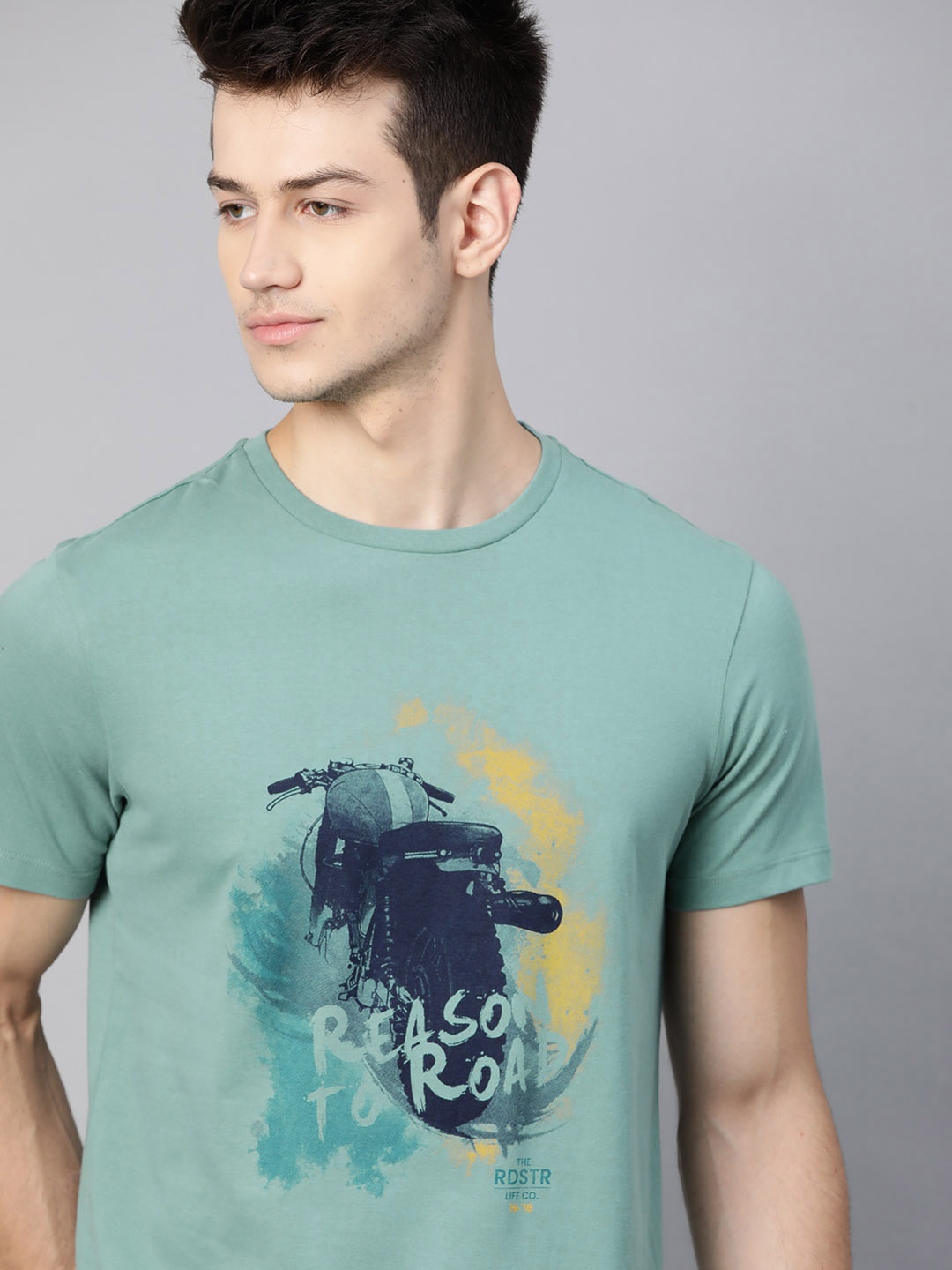 

The Roadster Lifestyle Co Men Green Navy Blue Biker Printed Pure Cotton T-shirt