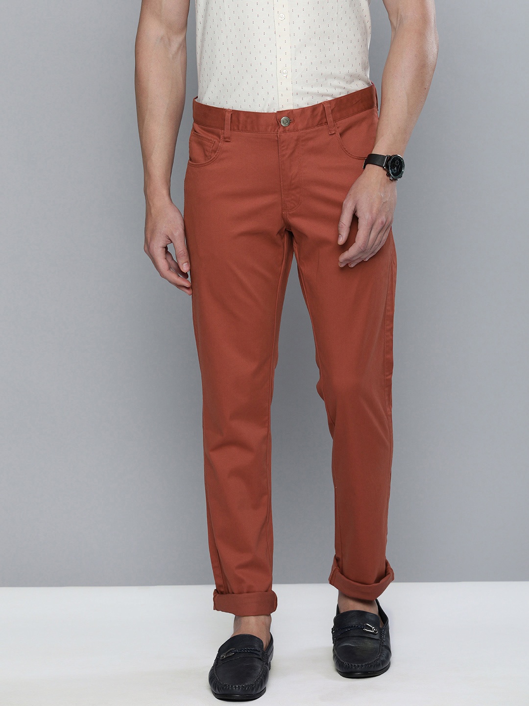 

Indian Terrain Men Red Brooklyn Slim Fit Solid Chinos