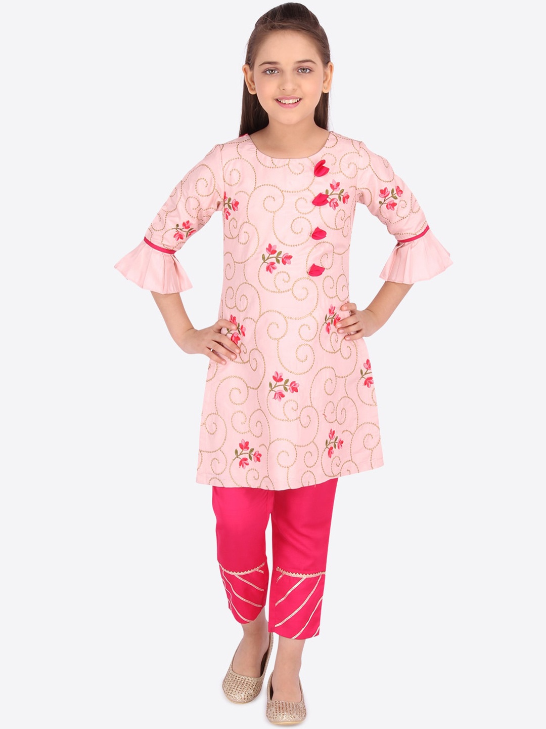 

CUTECUMBER Girls Peach-Coloured & Pink Embroidered Kurta with Trousers