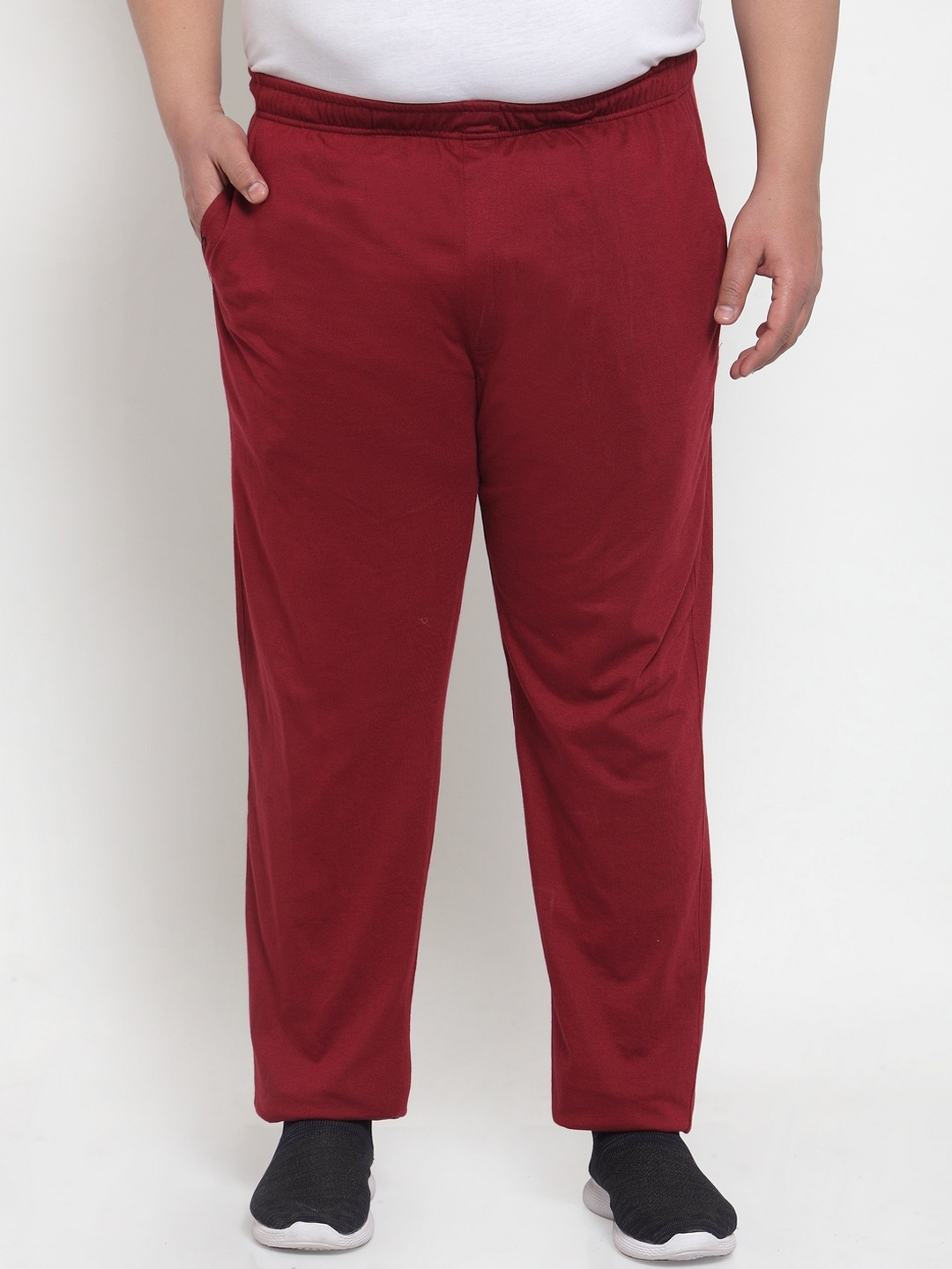 

plusS Men Maroon Solid Straight-Fit Track Pants