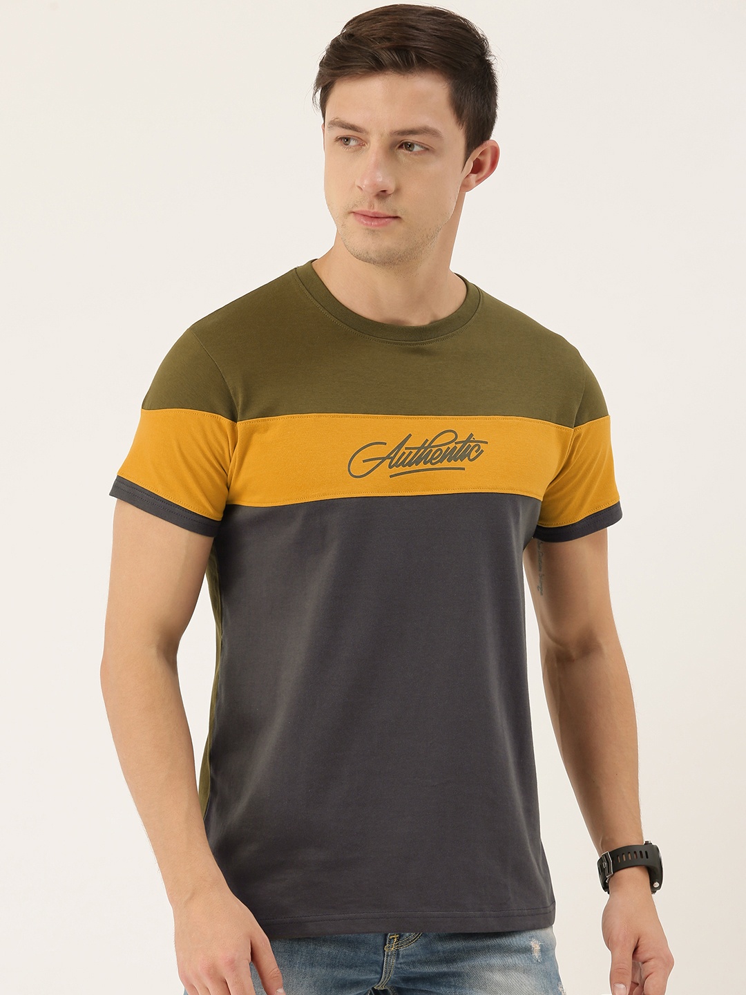 

DILLINGER Men Olive Green Colourblocked Round Neck T-shirt