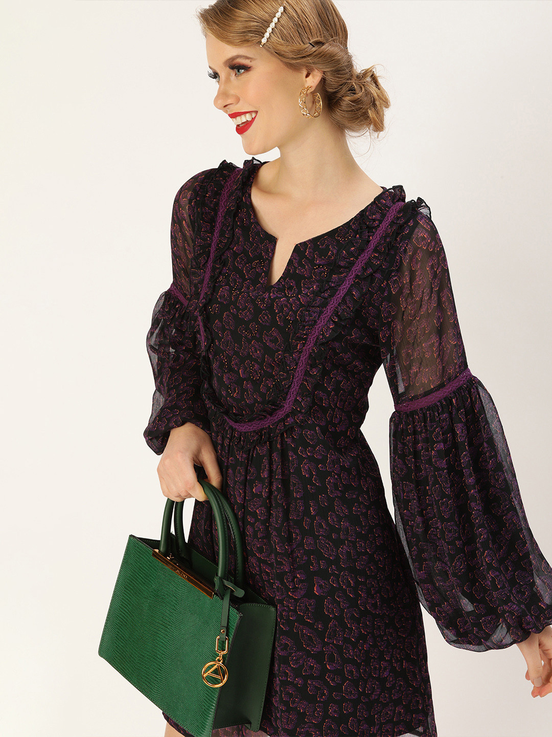 

Antheaa Women Black & Purple Floral Printed Lace Inserts A-Line Dress