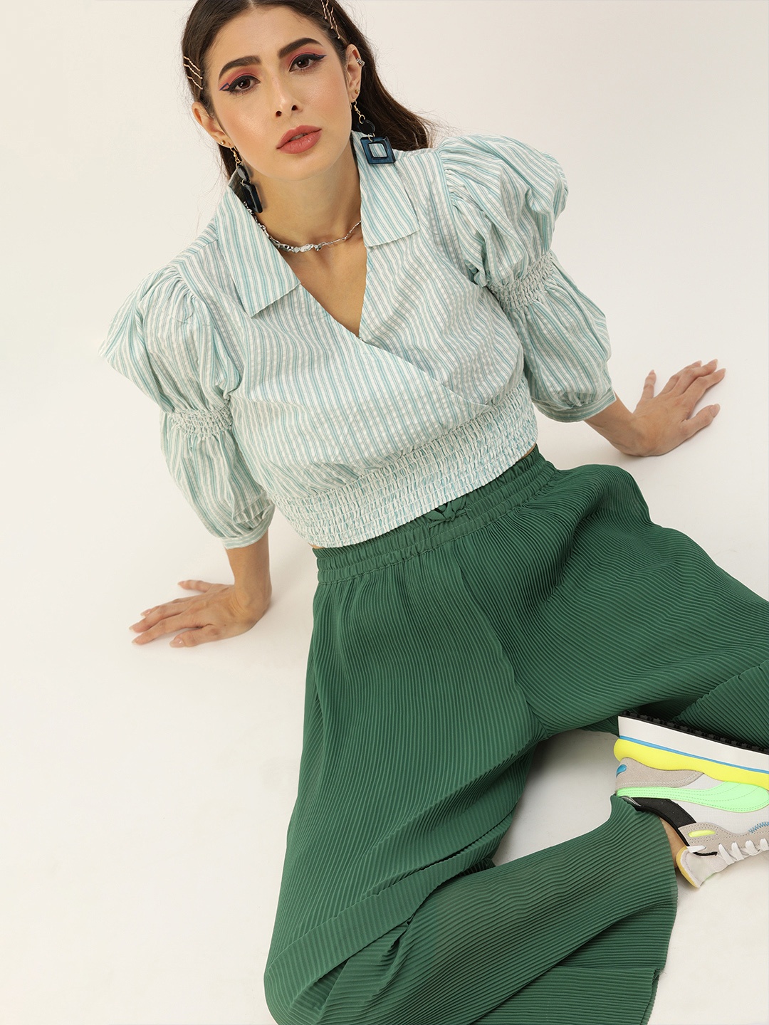 

Antheaa Green Striped Puff Sleeves Seersucker Pure Cotton Fitted Crop Top