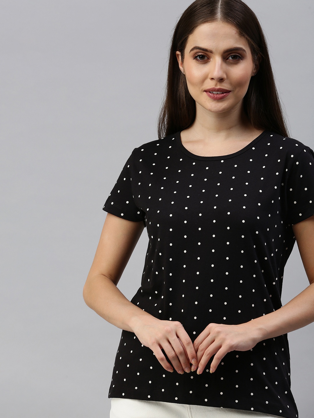

HERENOW Women Black White Printed Pure Cotton T-shirt