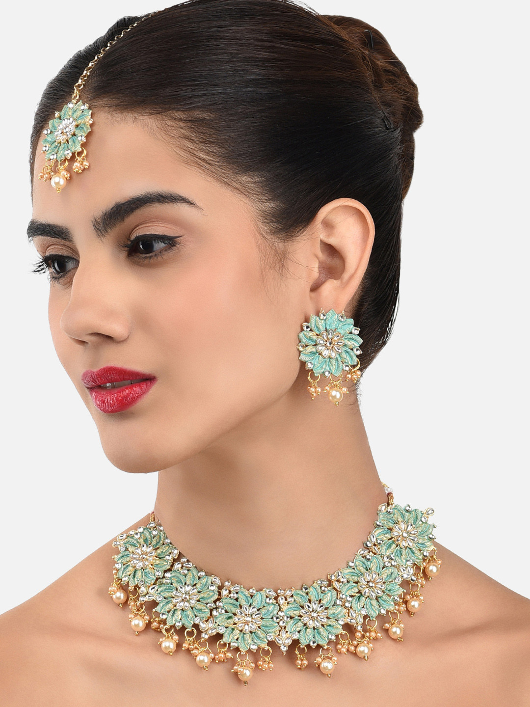 

Zaveri Pearls Green & Gold-Plated Meenakari Jewellery Set