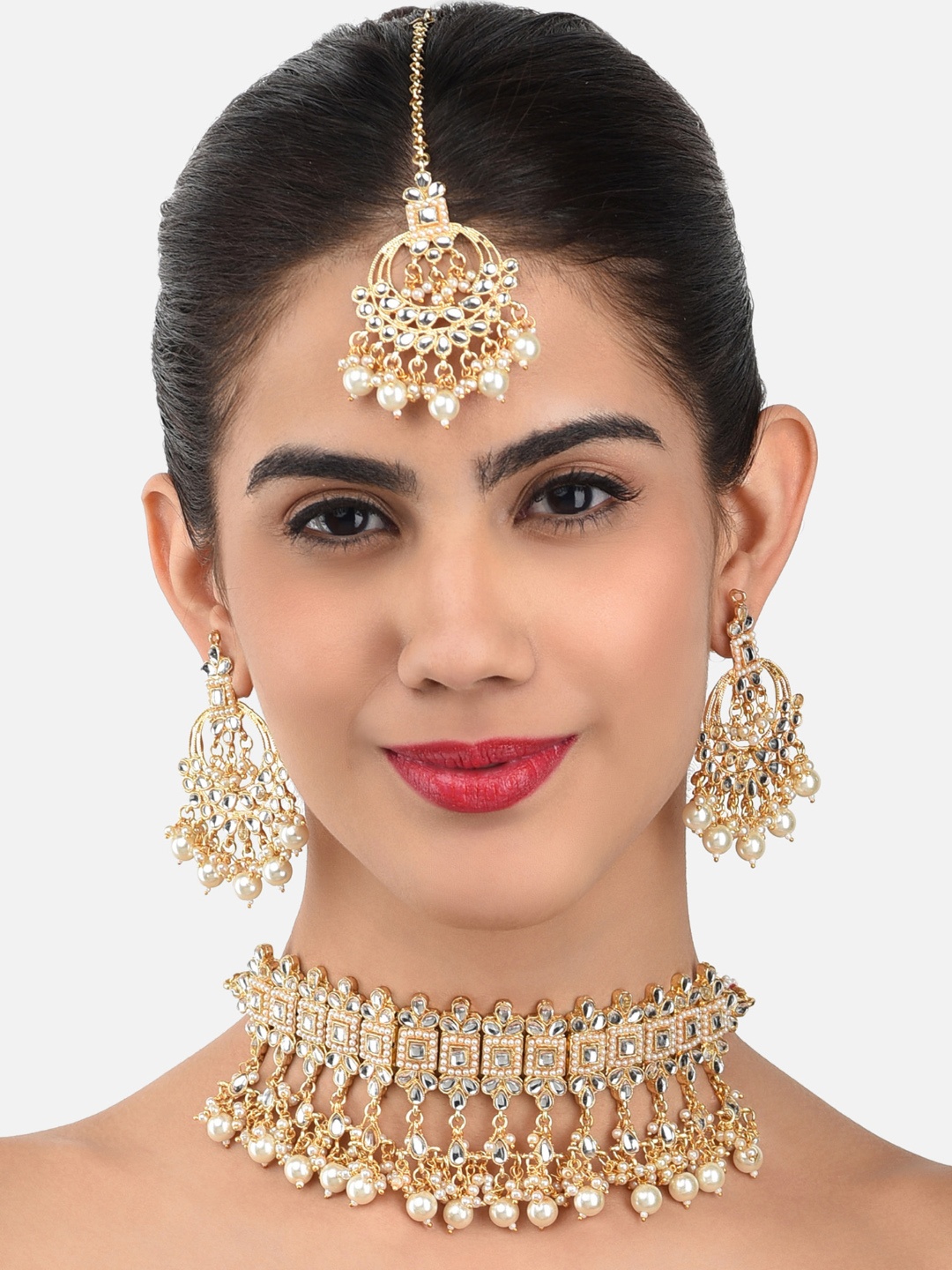 

Zaveri Pearls Gold-Plated Wedding Collection Kundan Necklace, Earring & Maangtikka Set