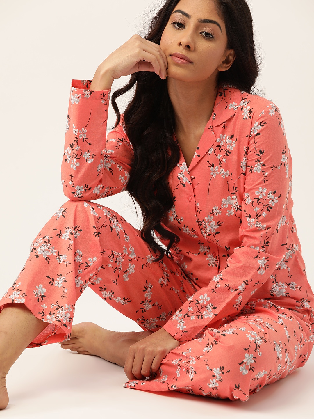 

ETC Women Peach-Coloured & White Floral Print Nightsuit