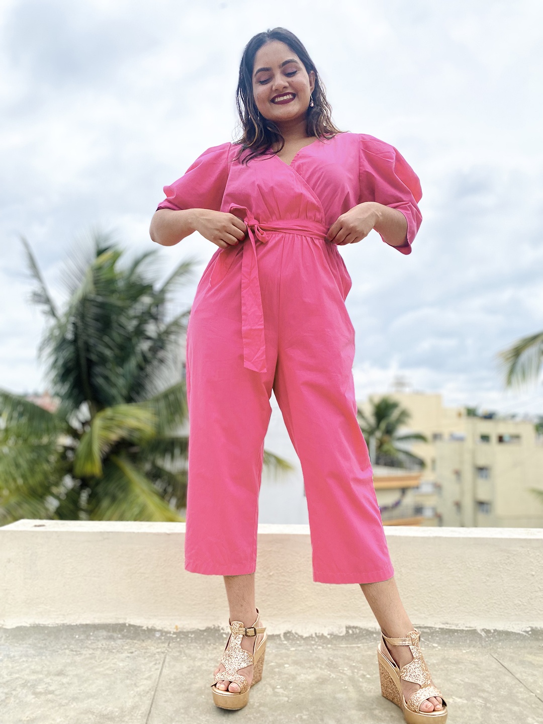 

SASSAFRAS Women Pink Pure Cotton Solid Capri Jumpsuit with Belt